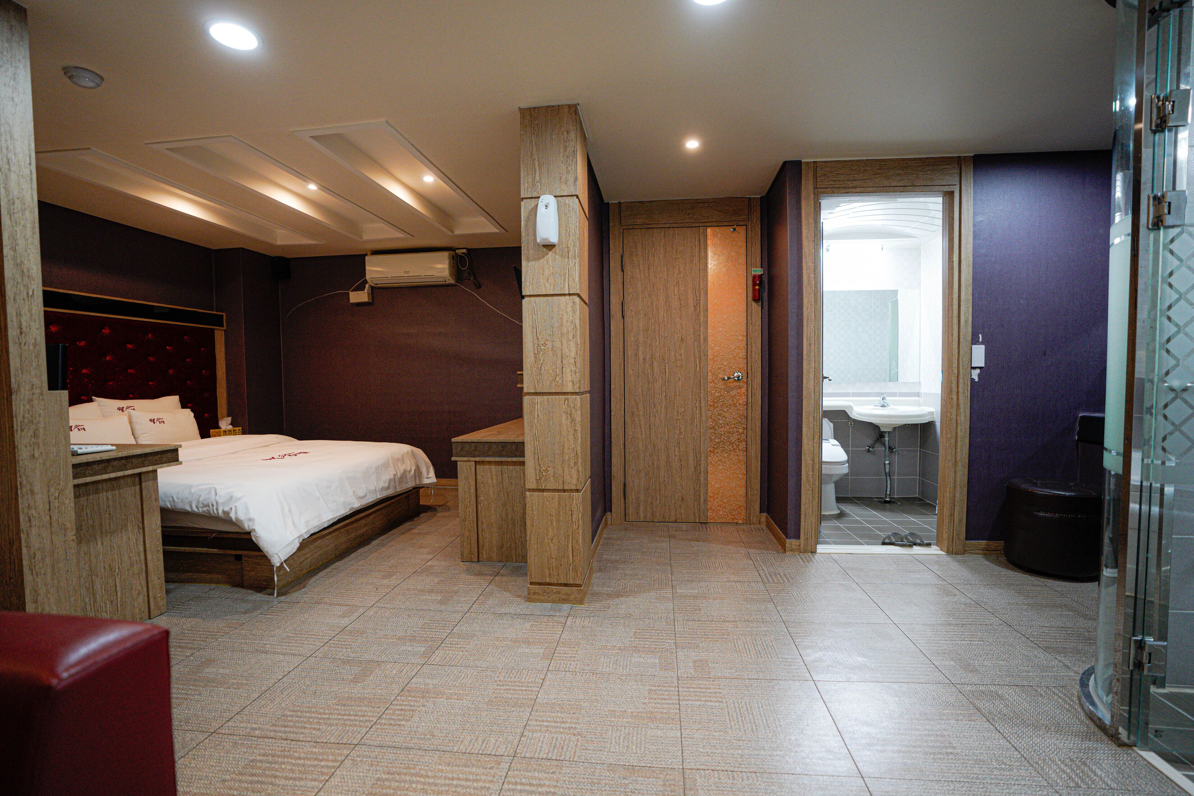Well hotel