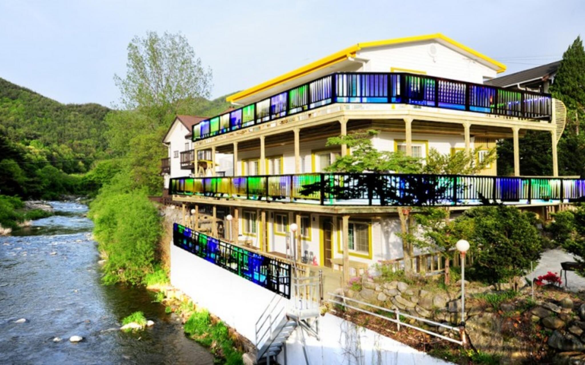 Muju Sannaedl Pension