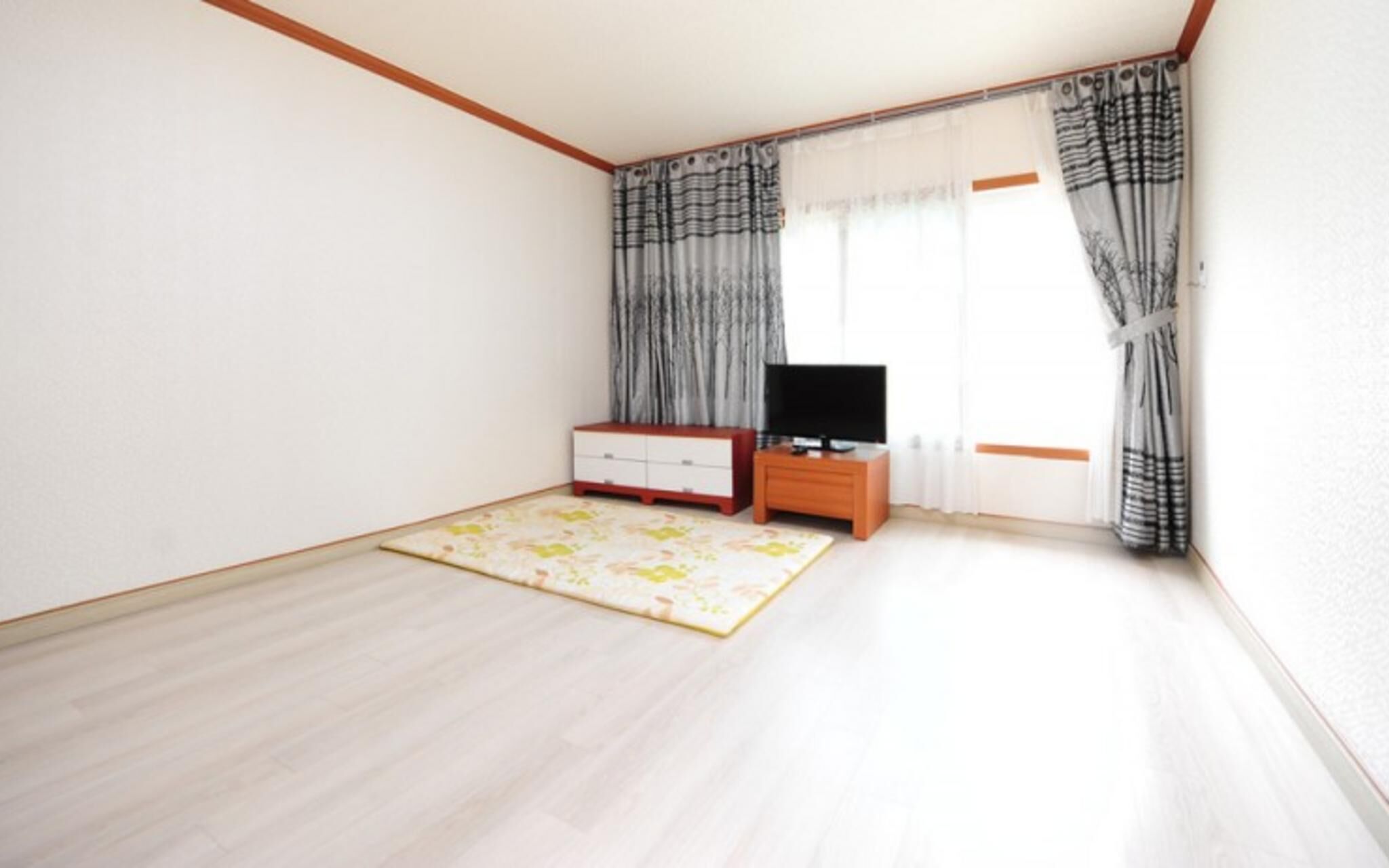 Muju Sannaedl Pension