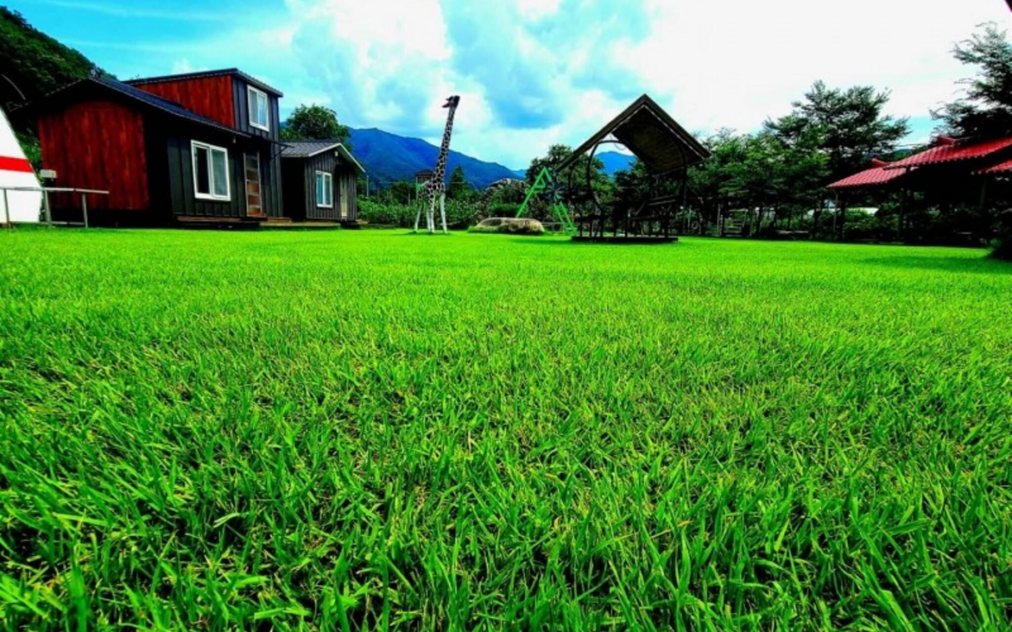 Muju Windmills and Streams Pension