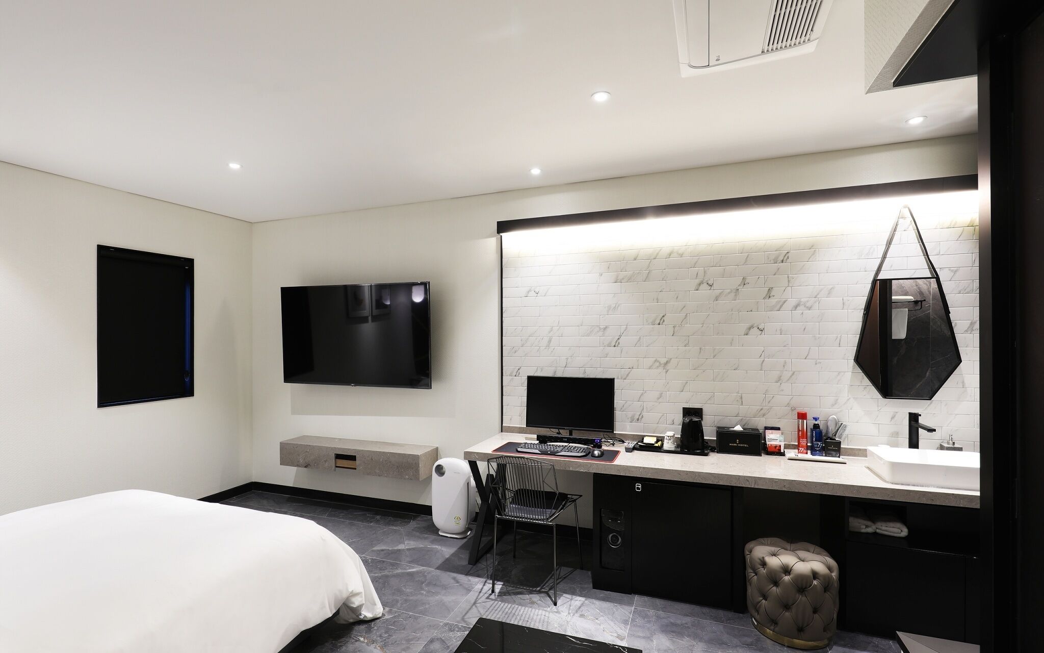 Mari Hotel