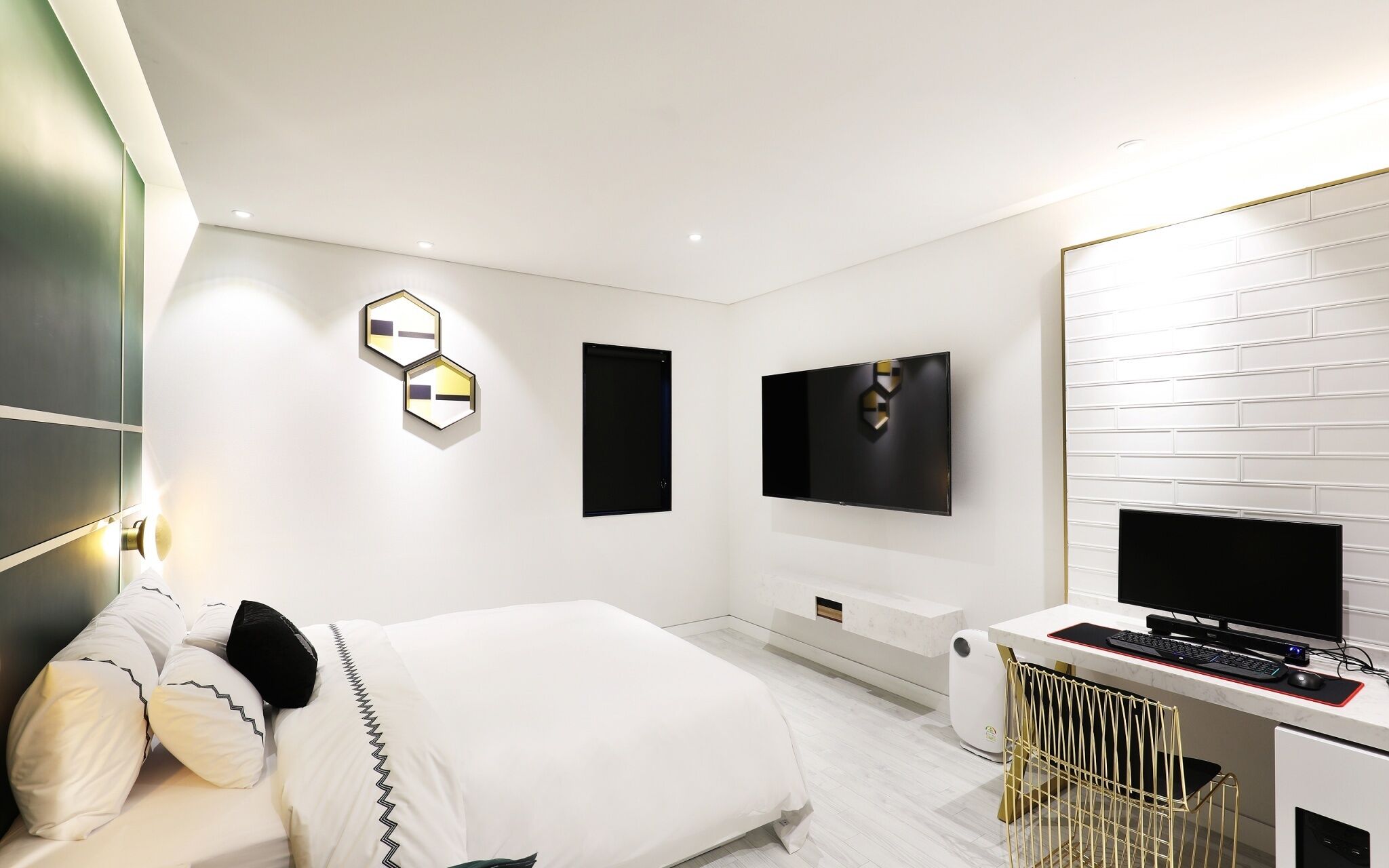 Mari Hotel