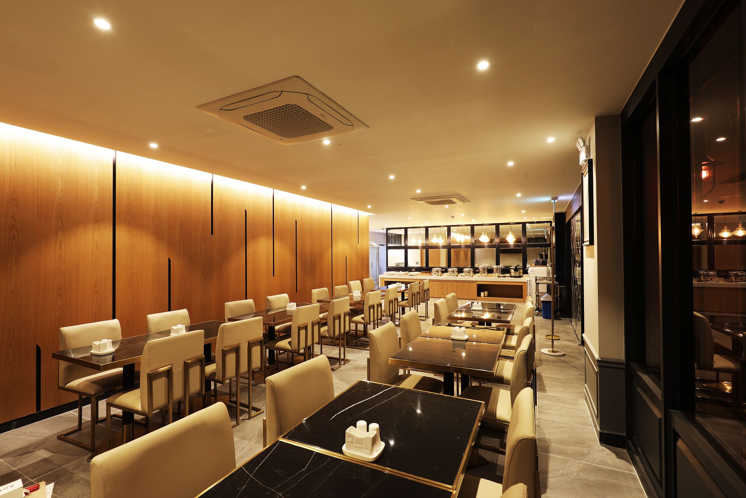 Mari Hotel