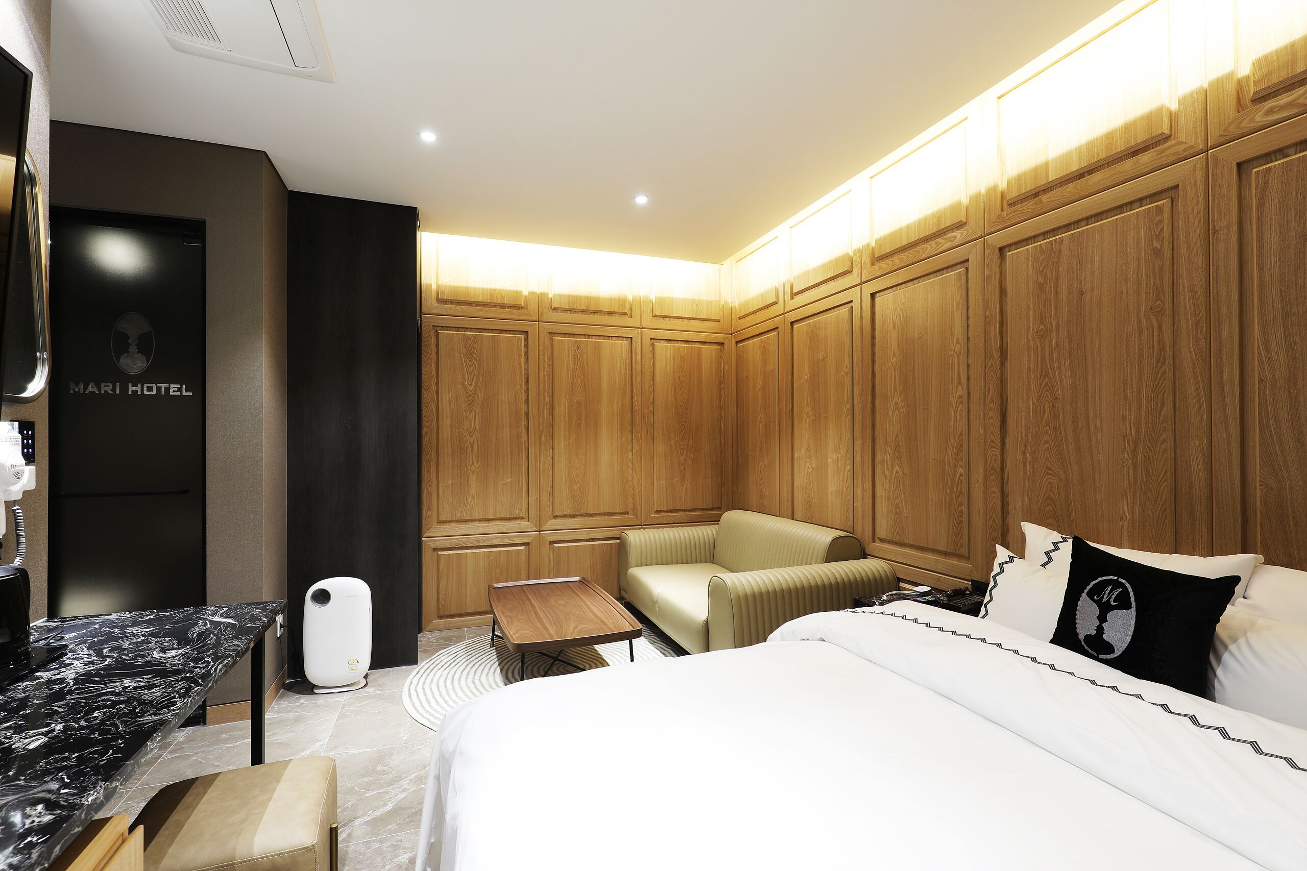 Mari Hotel