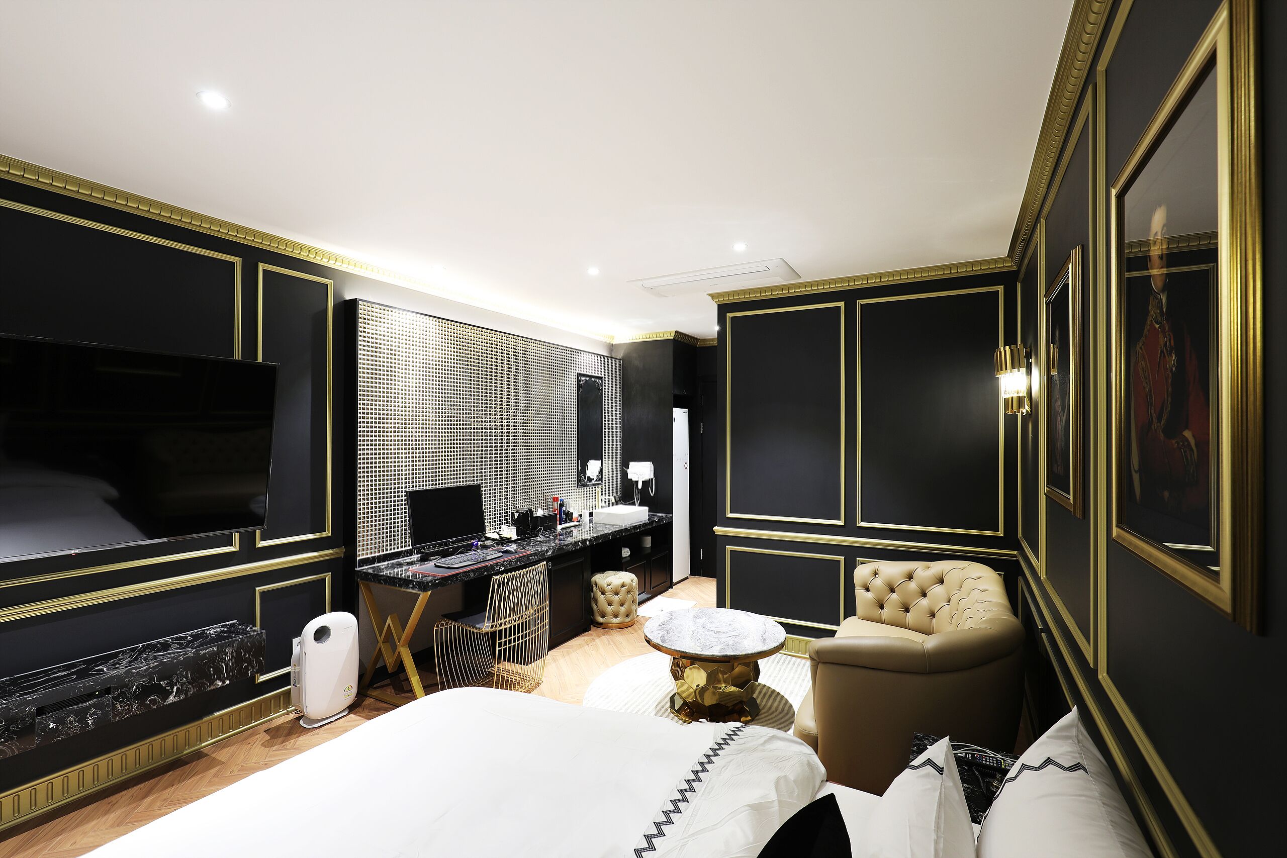 Mari Hotel