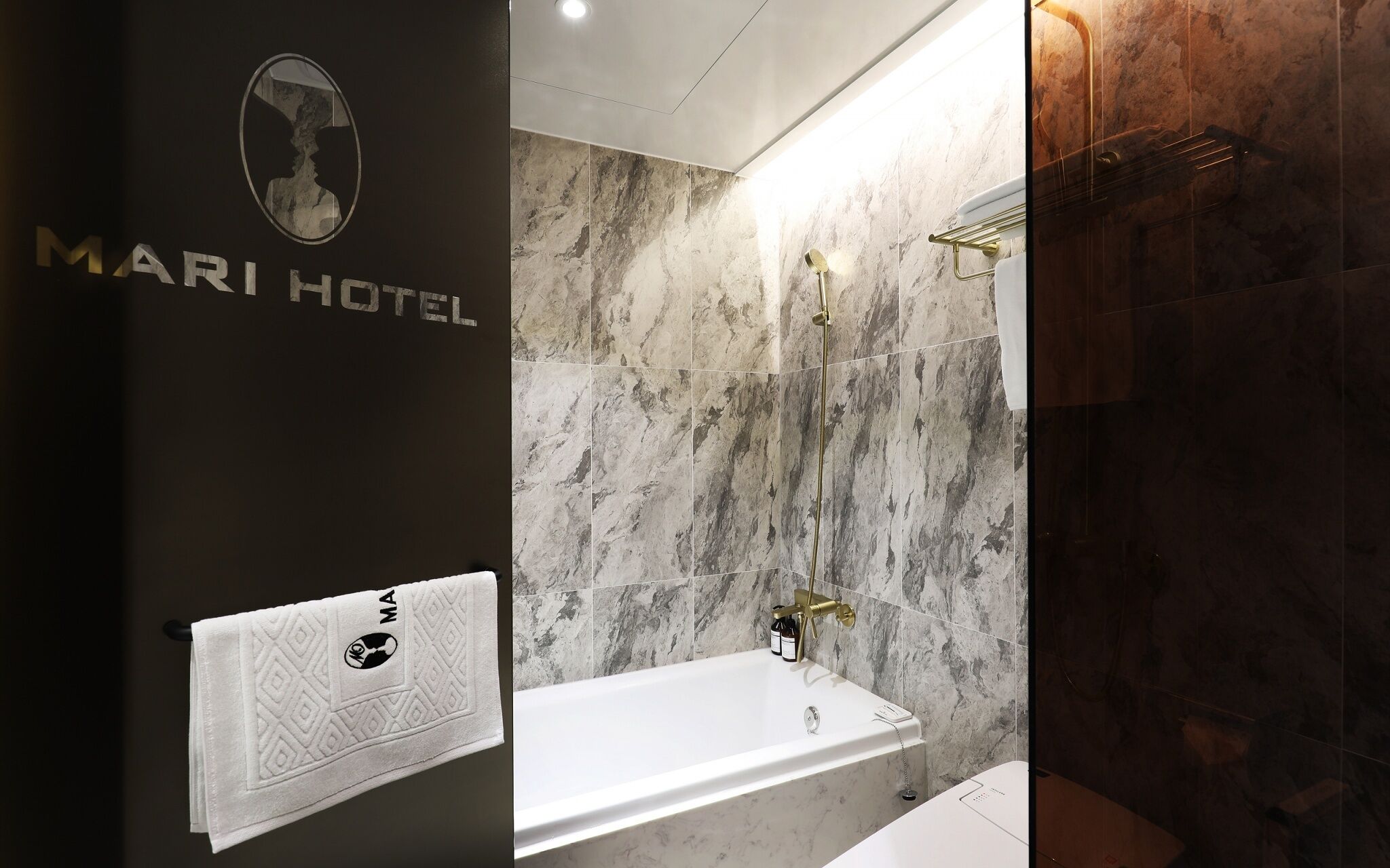 Mari Hotel