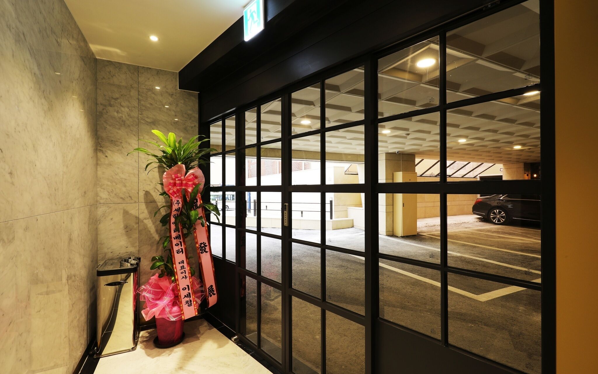 Mari Hotel