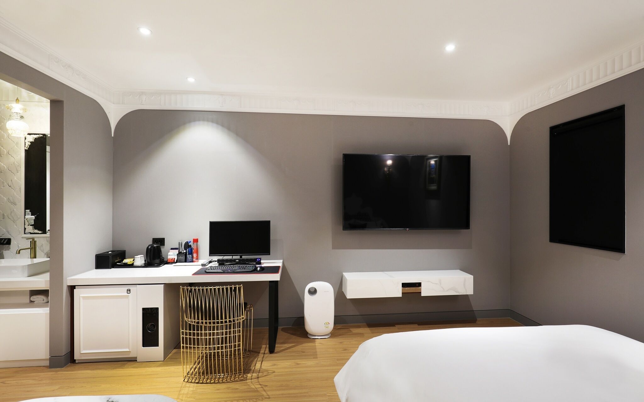 Mari Hotel