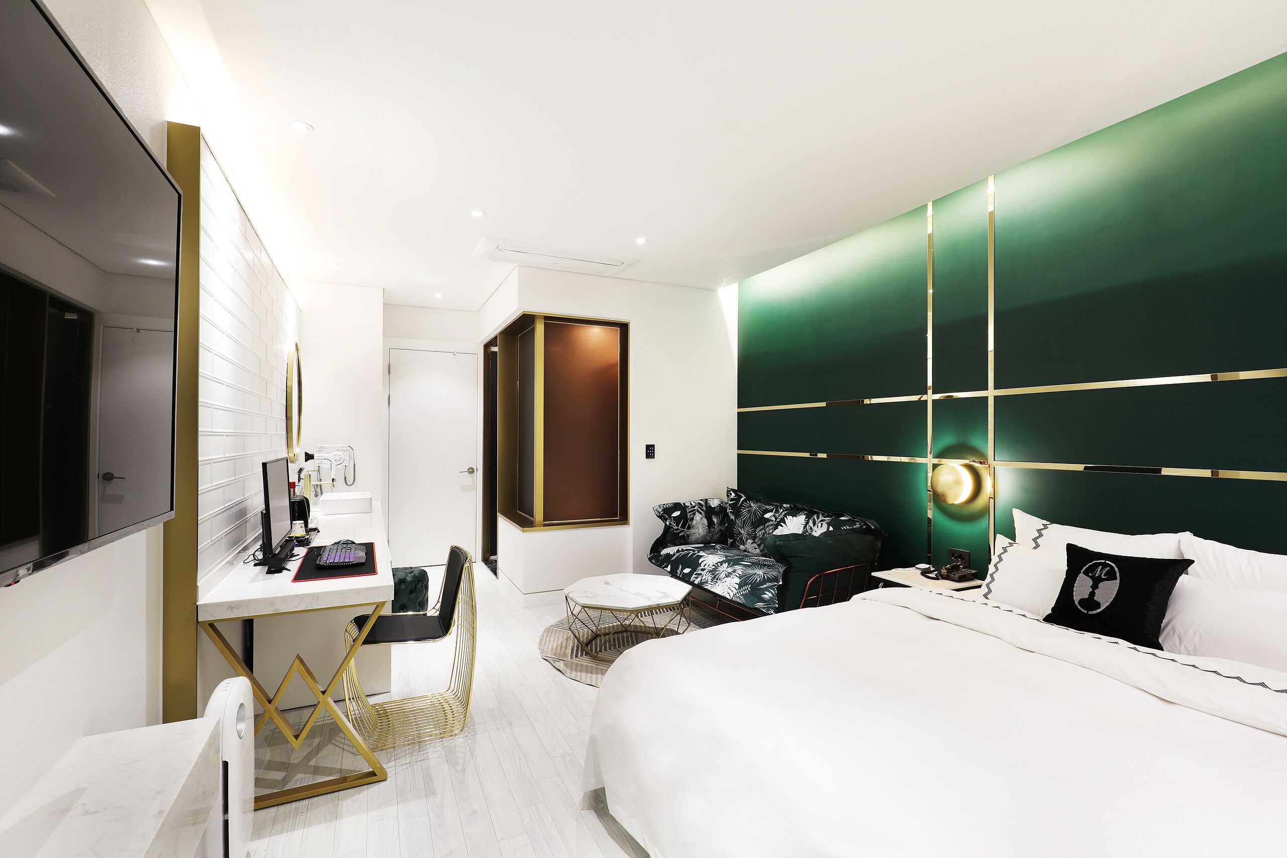 Mari Hotel