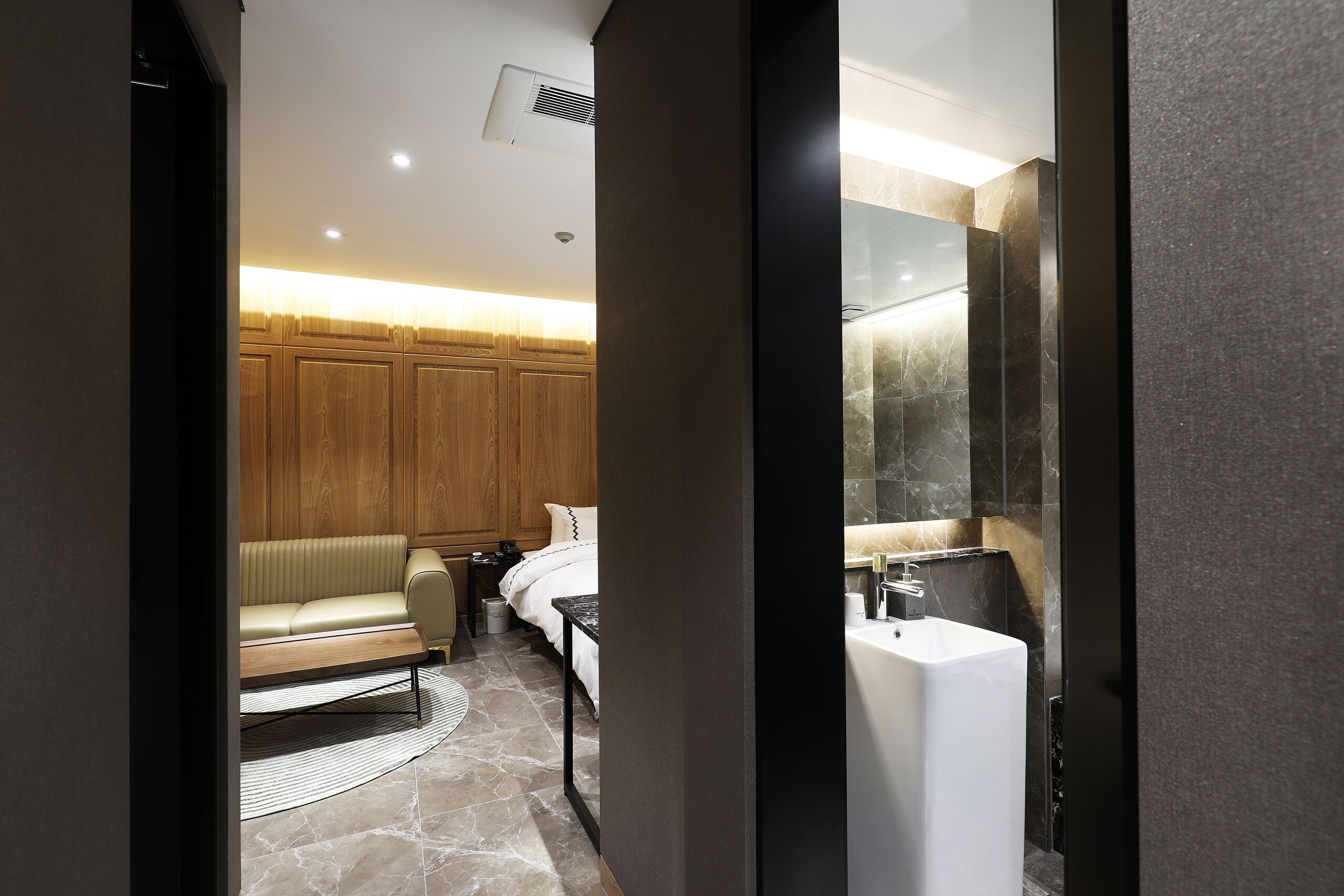 Mari Hotel