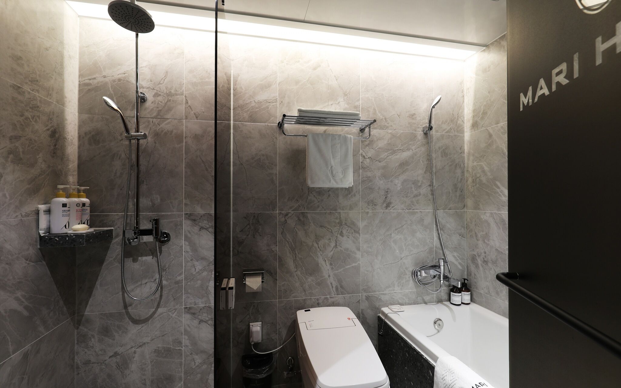 Mari Hotel