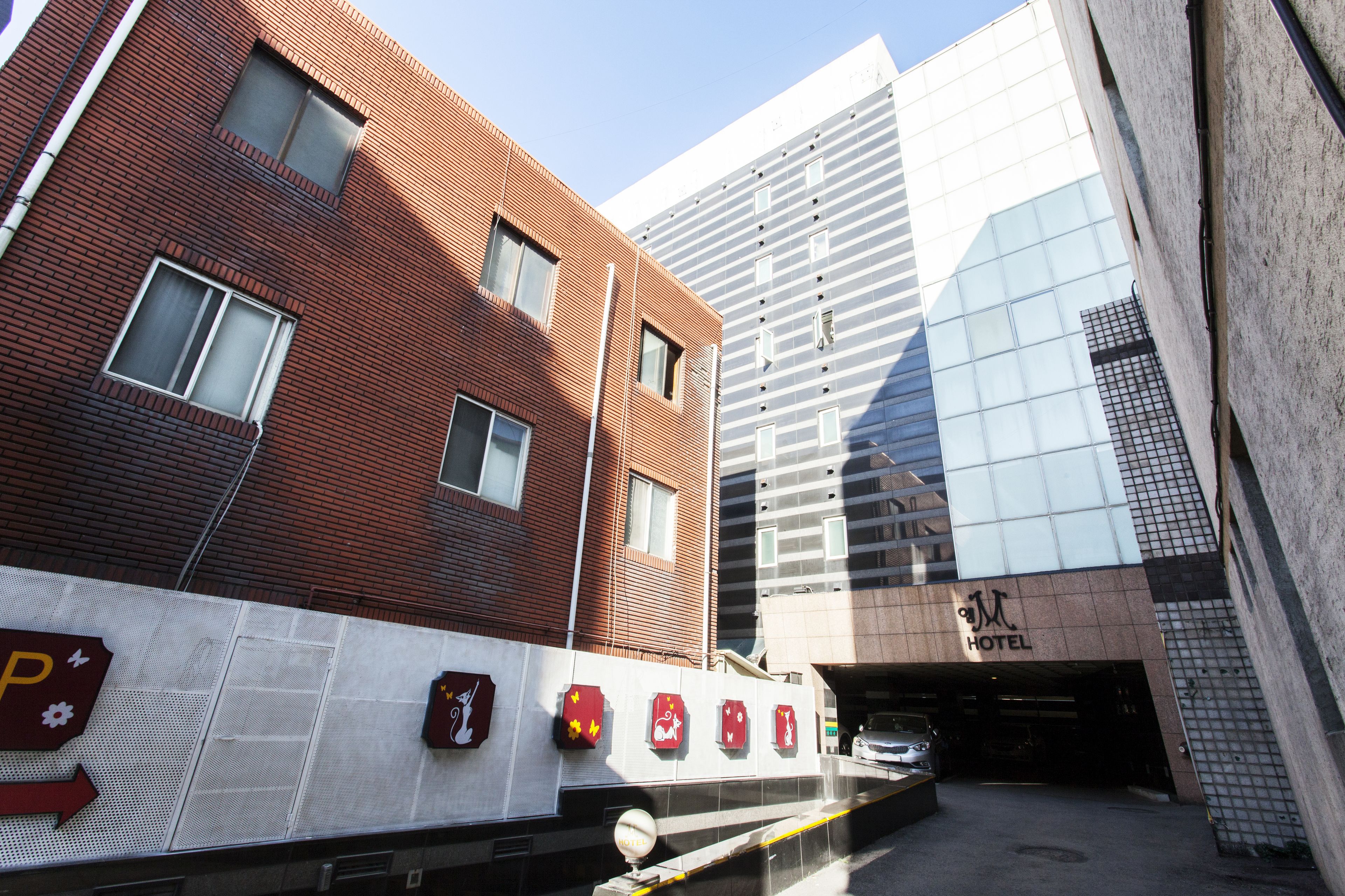 Mari Hotel