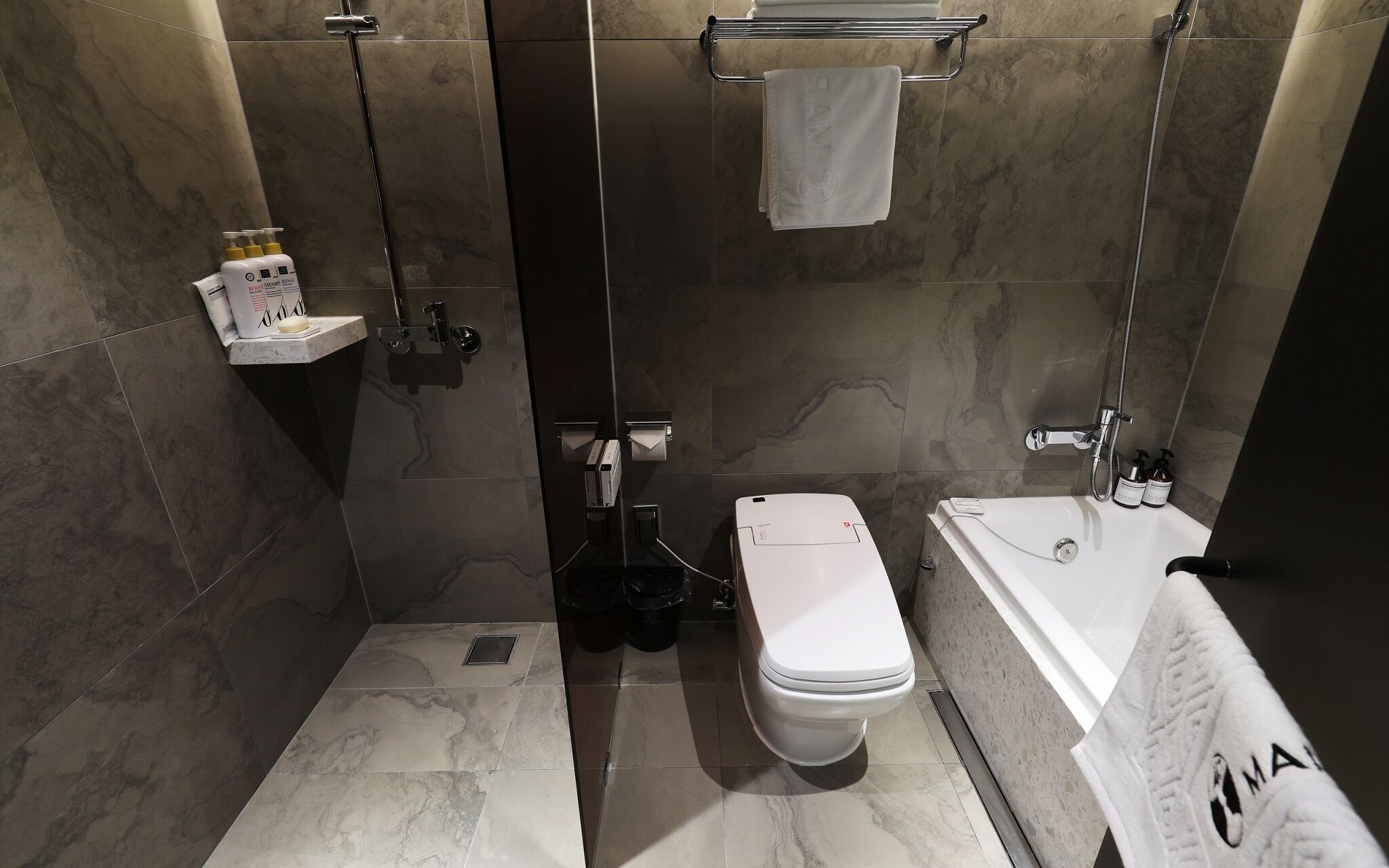 Mari Hotel