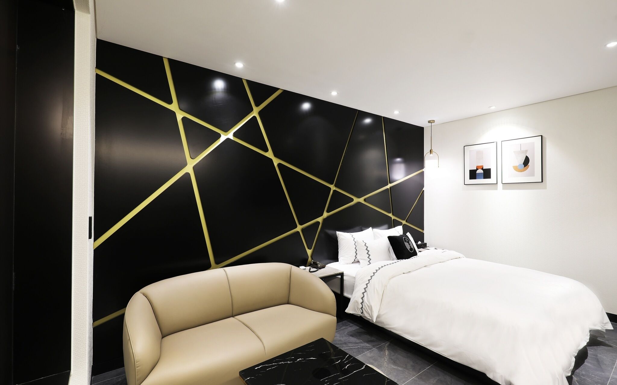 Mari Hotel