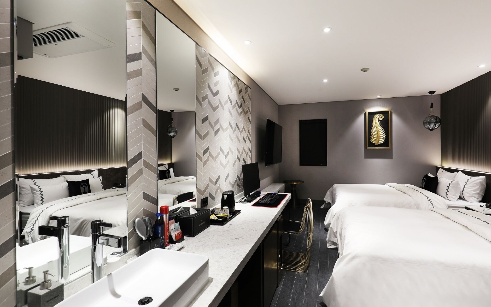 Mari Hotel