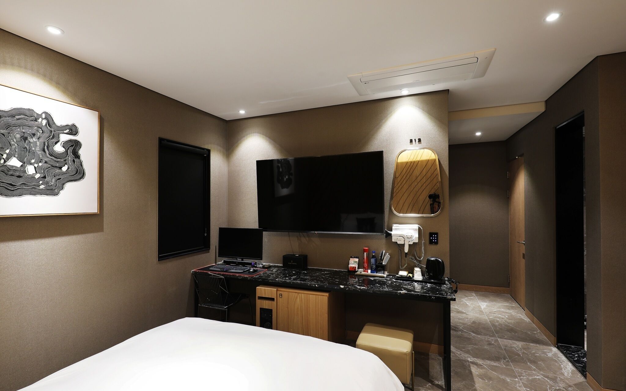 Mari Hotel