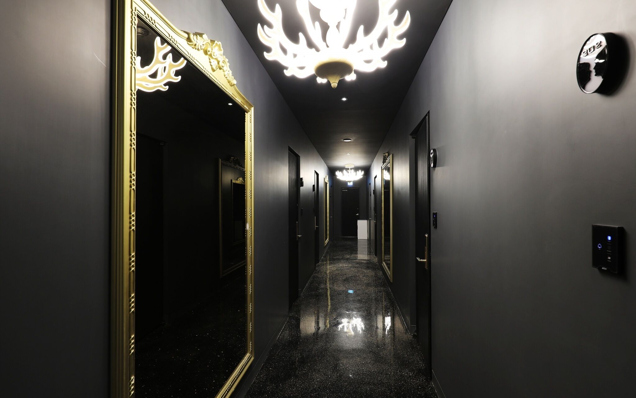 Mari Hotel