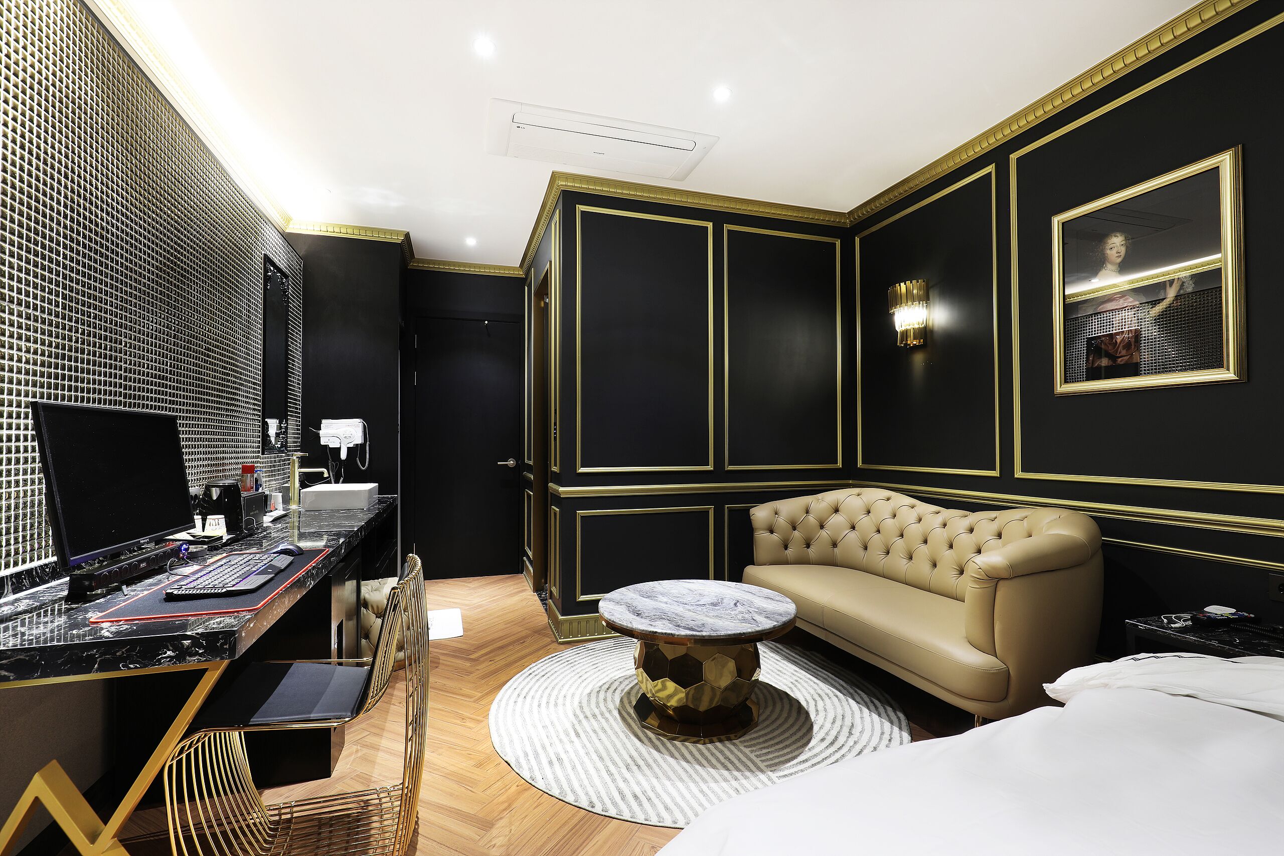 Mari Hotel