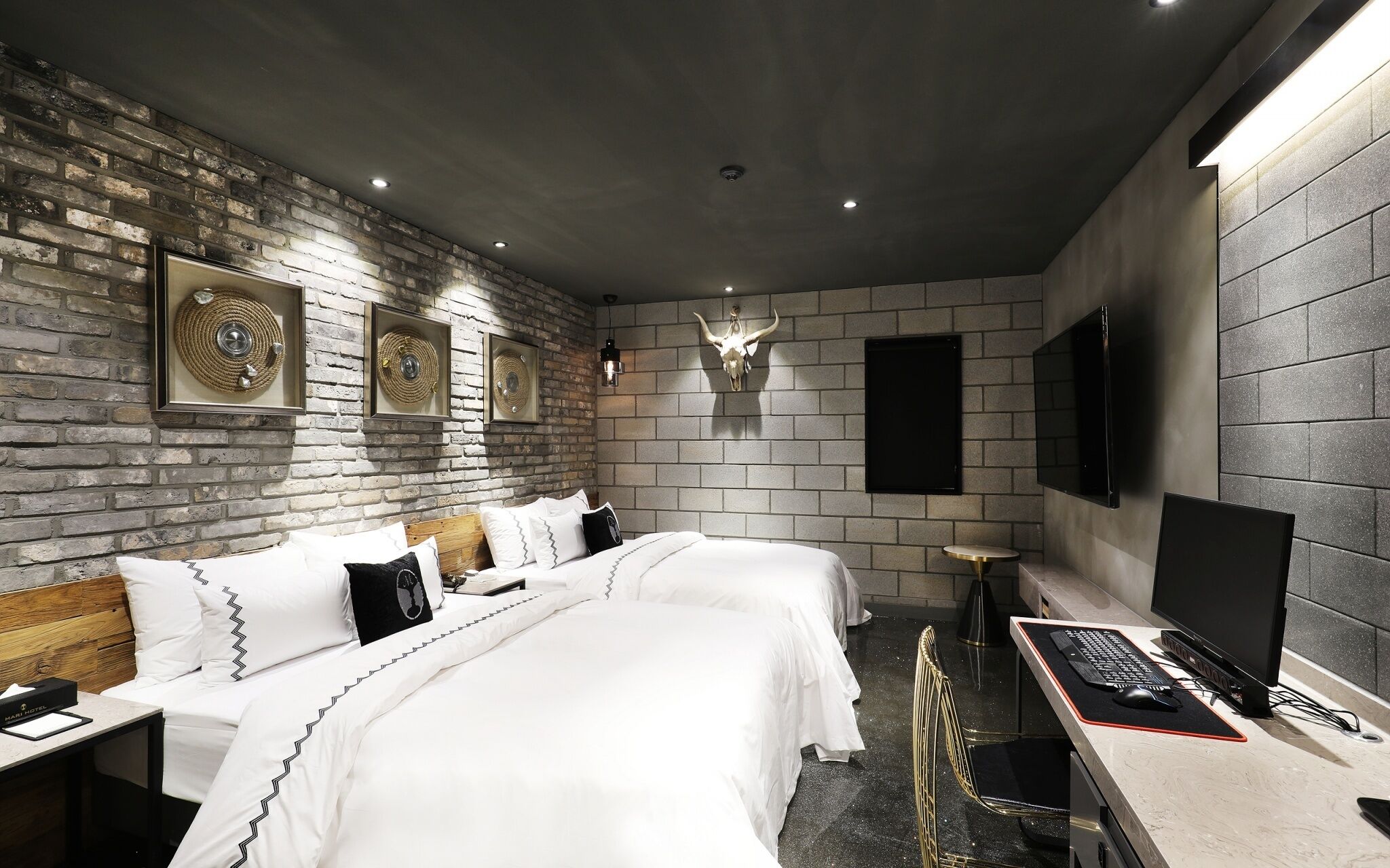 Mari Hotel