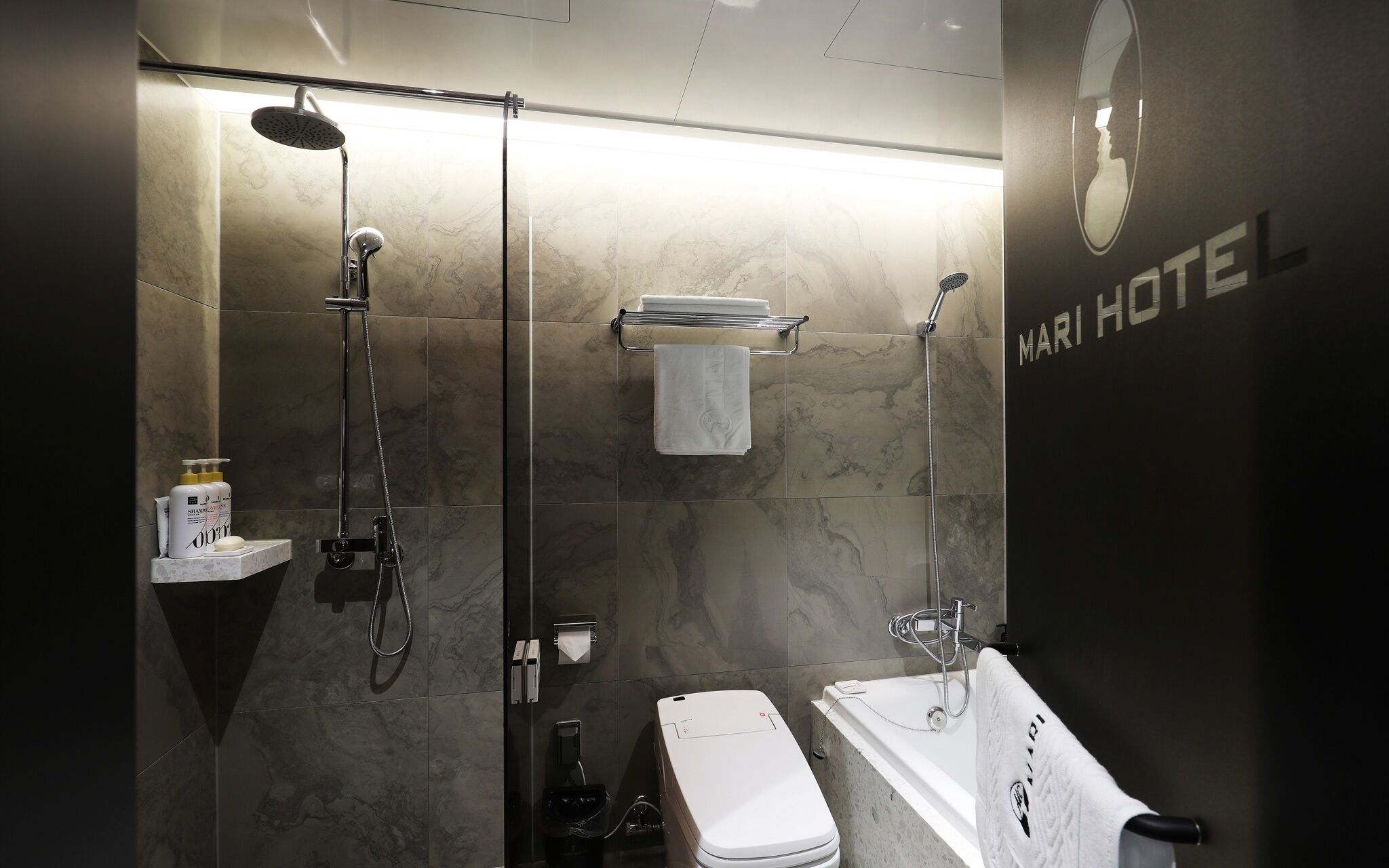 Mari Hotel