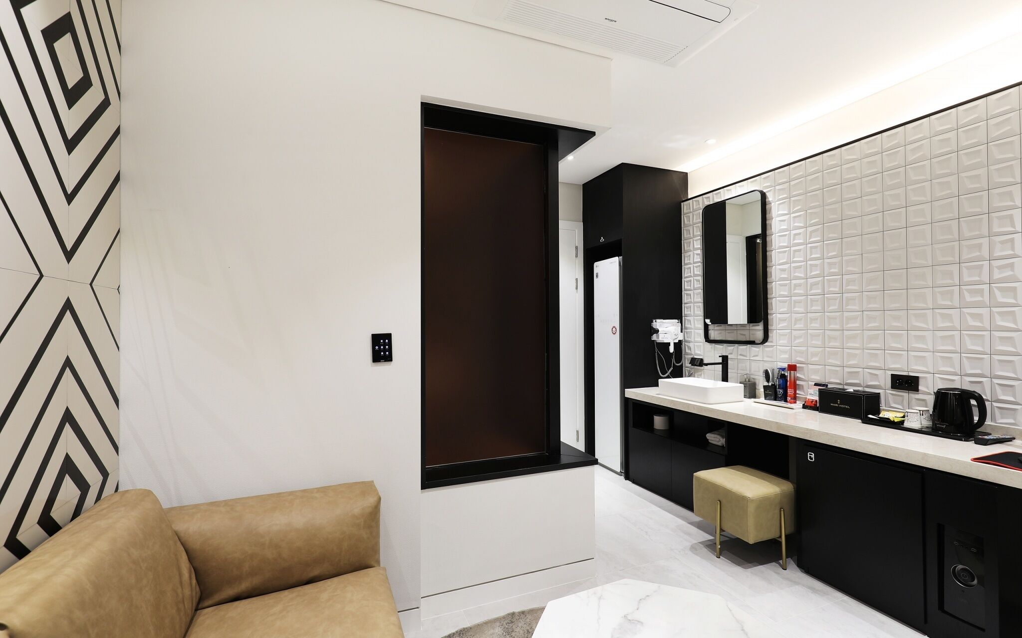 Mari Hotel