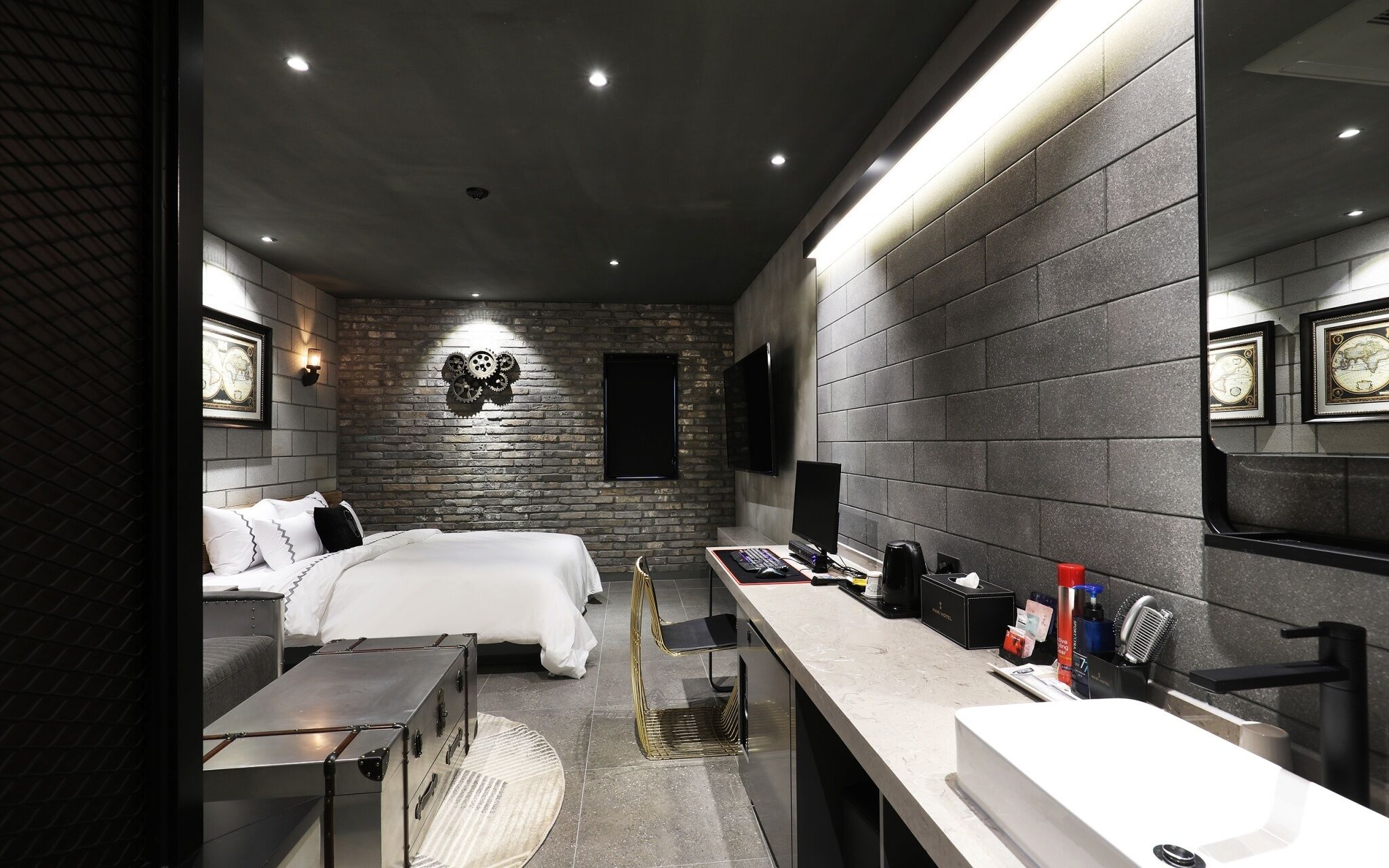 Mari Hotel