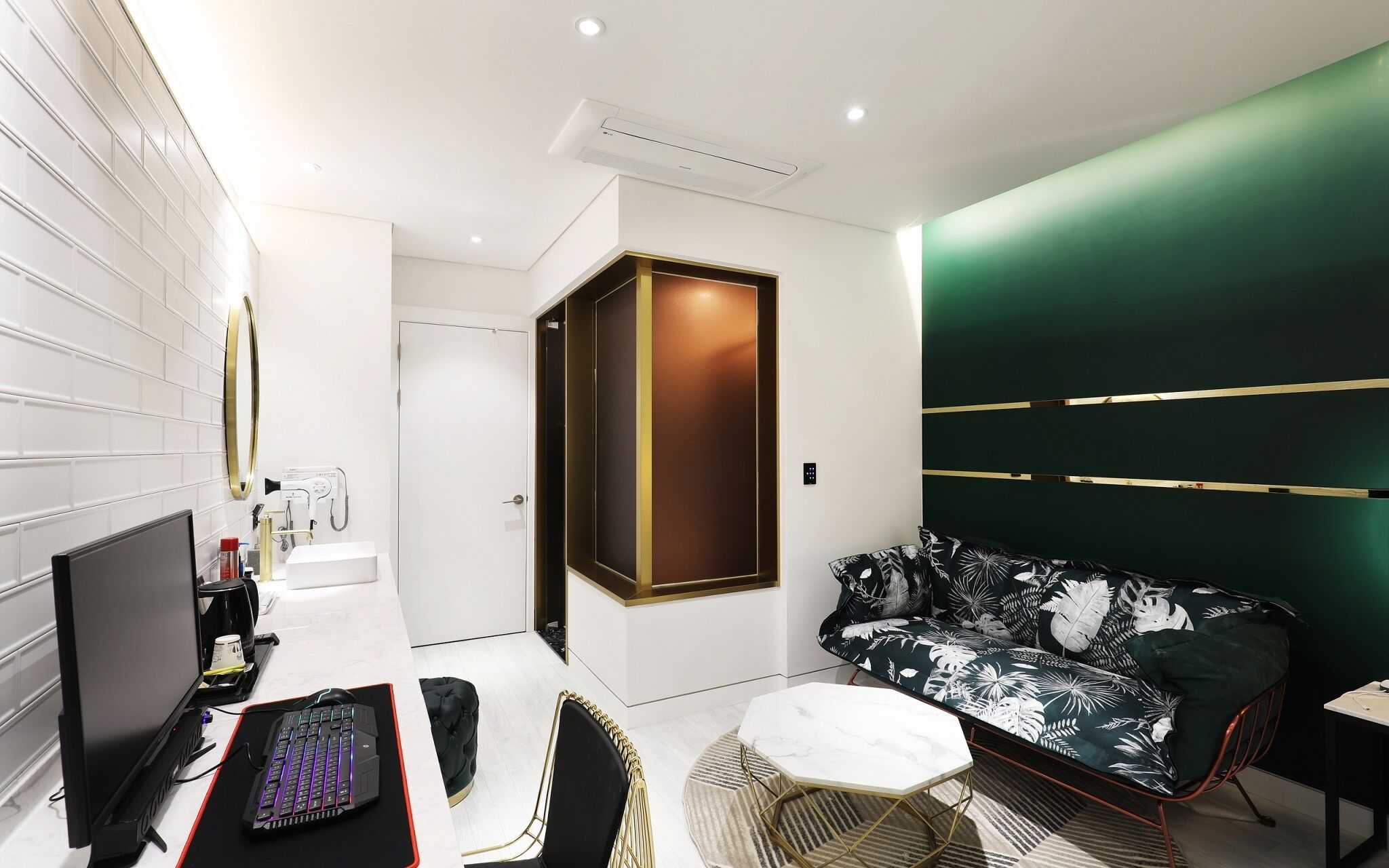 Mari Hotel