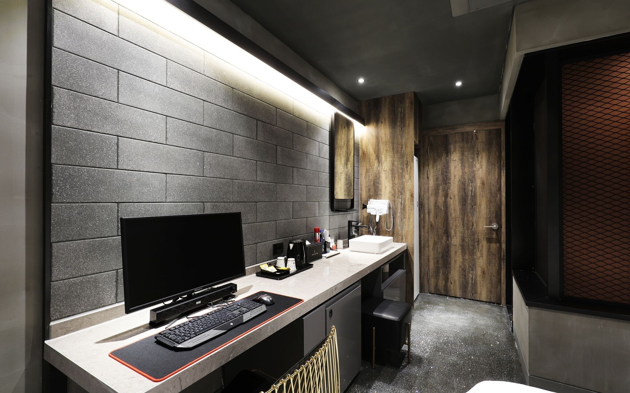 Mari Hotel