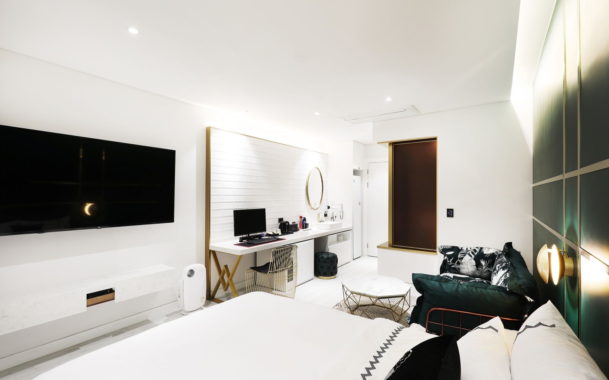 Mari Hotel