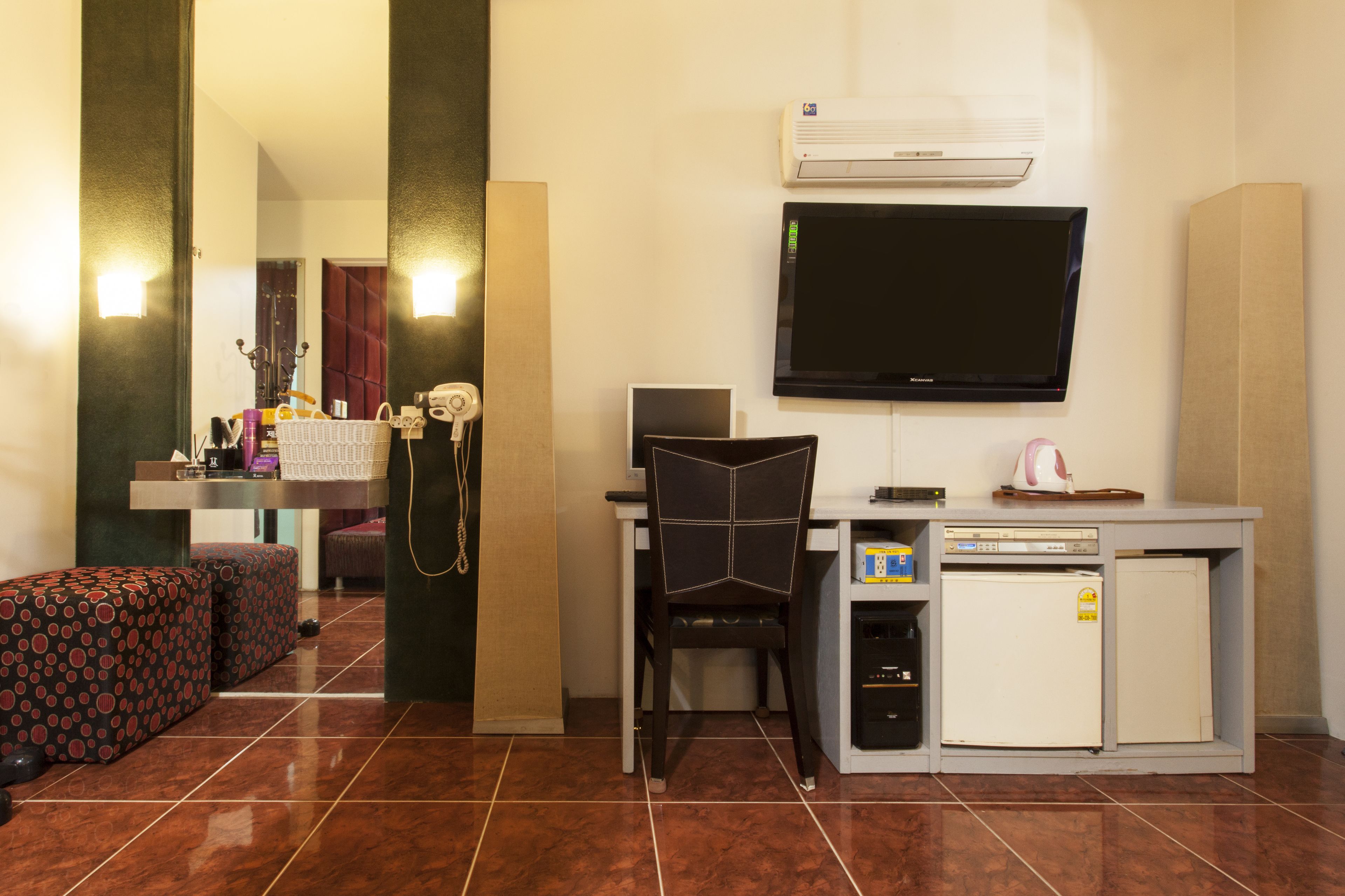 Mari Hotel