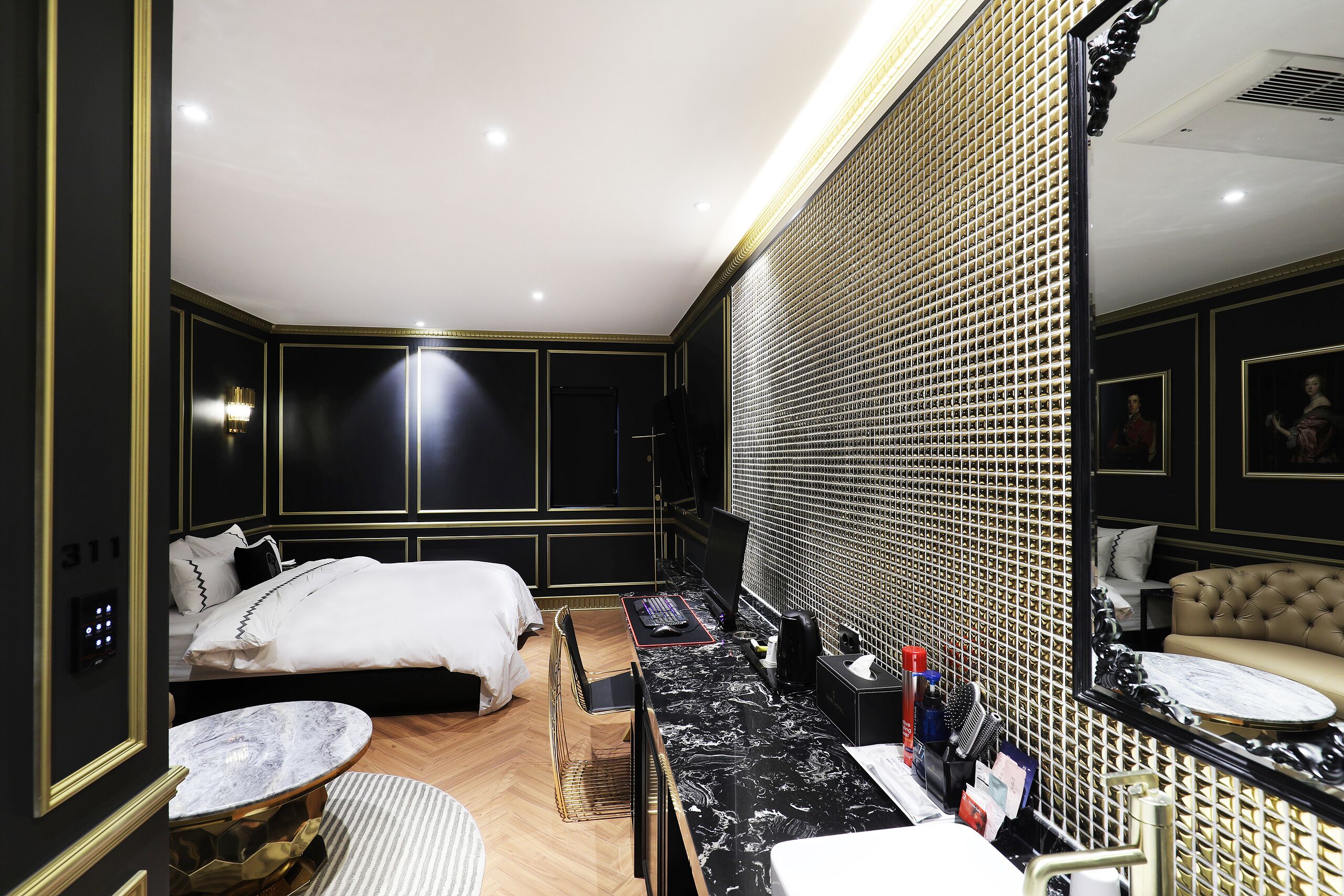 Mari Hotel