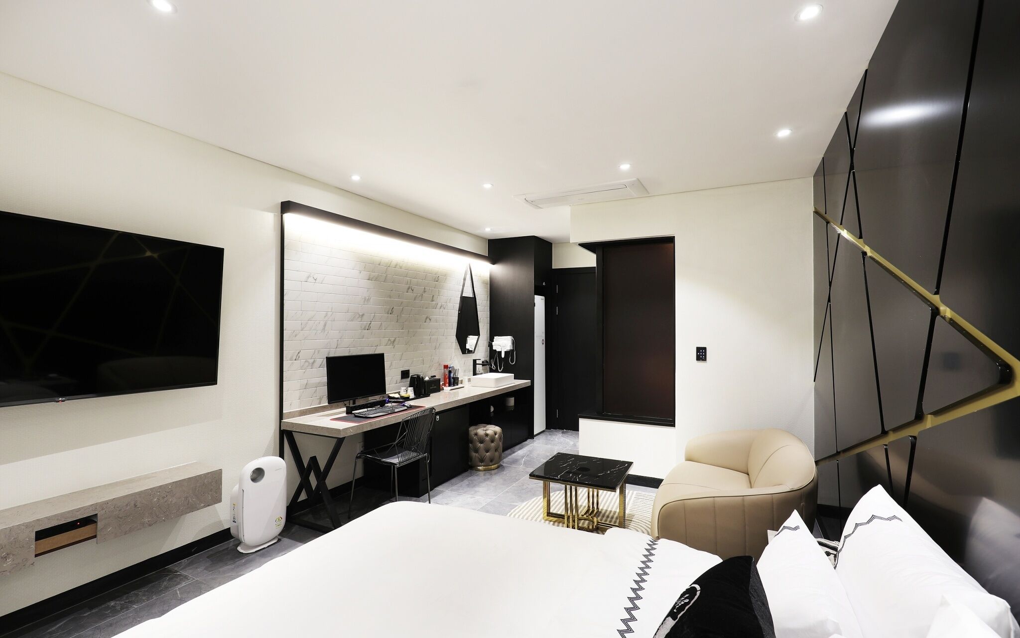 Mari Hotel