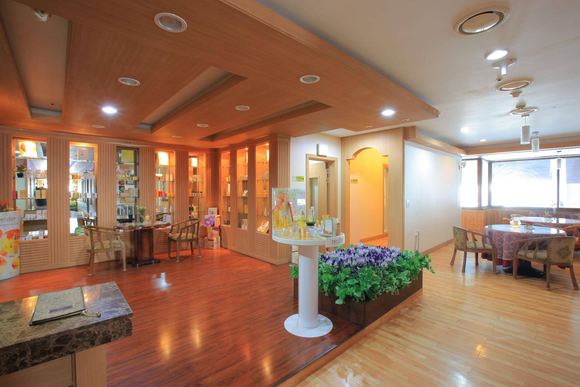 Yongpyong Dragon Valley Hotel