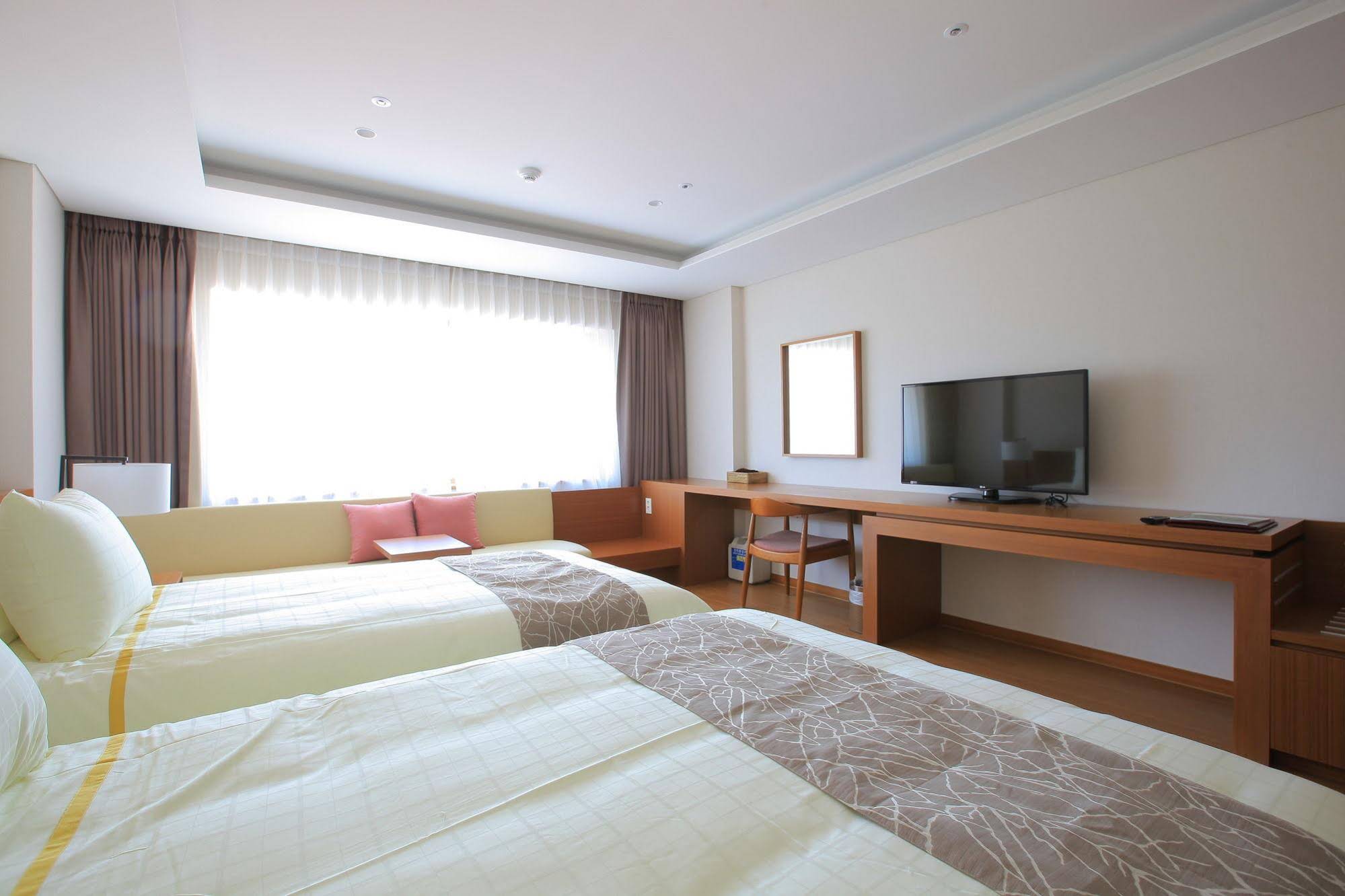 Yongpyong Dragon Valley Hotel