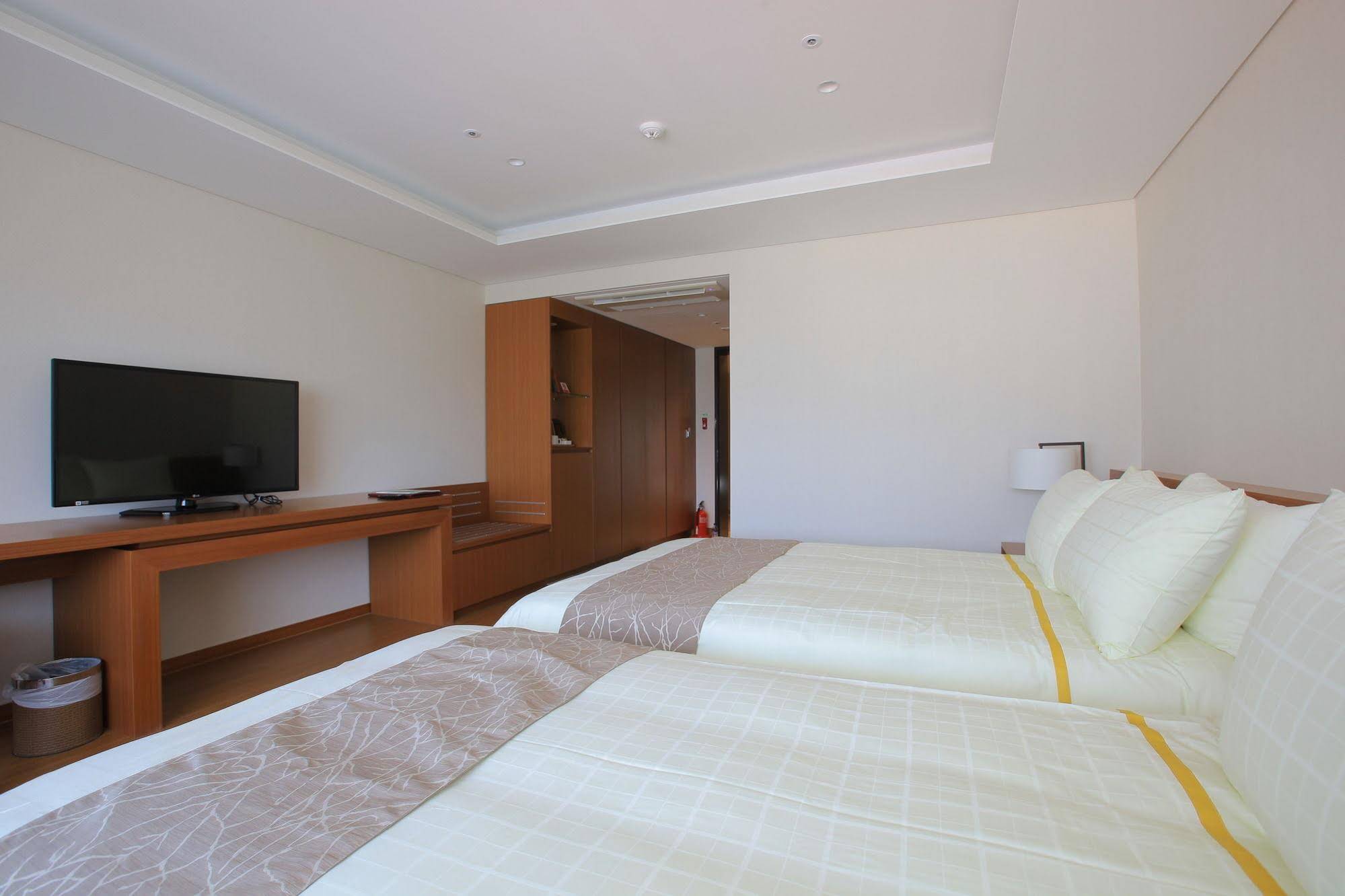 Yongpyong Dragon Valley Hotel