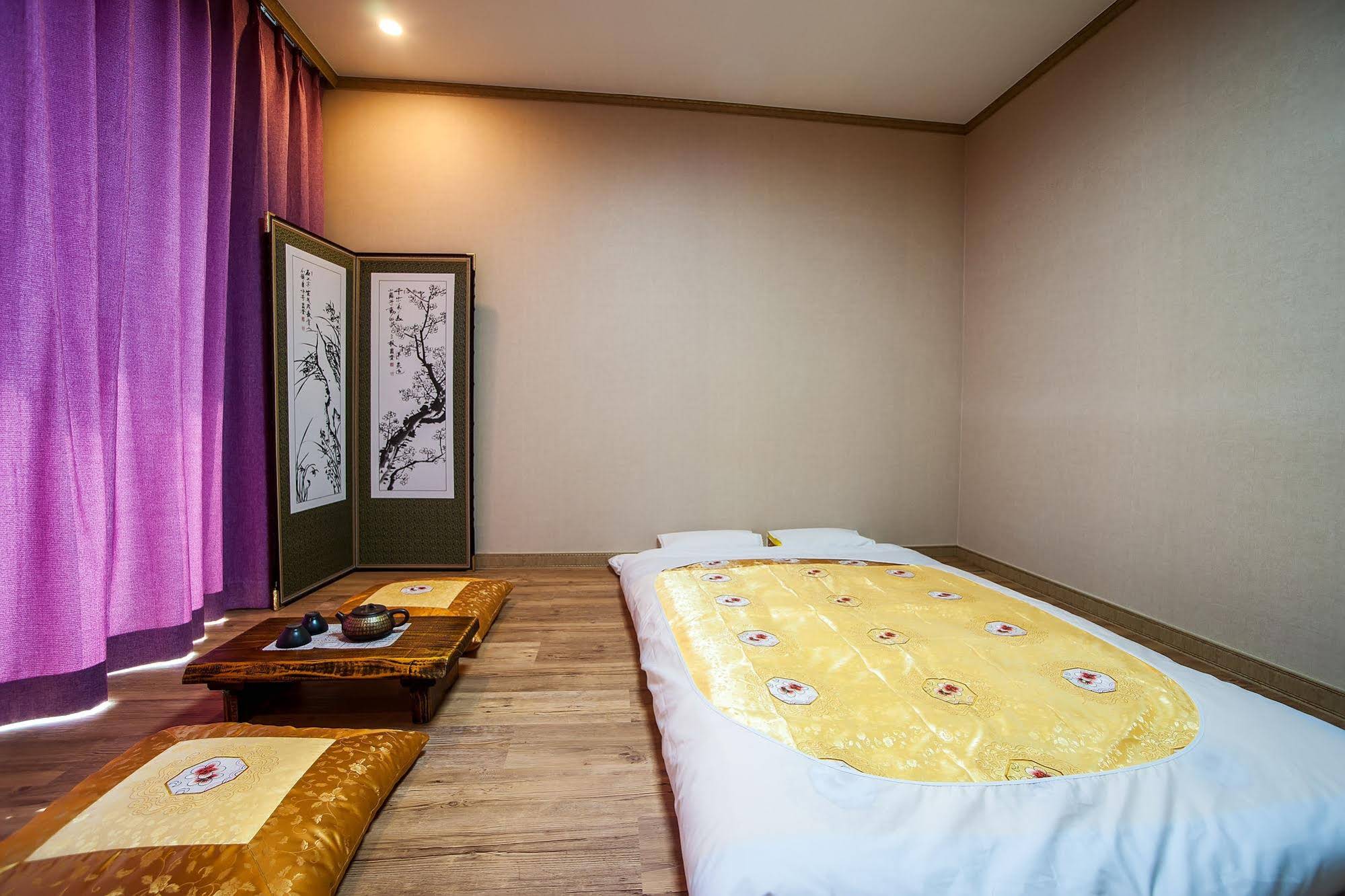 J.View Hotel