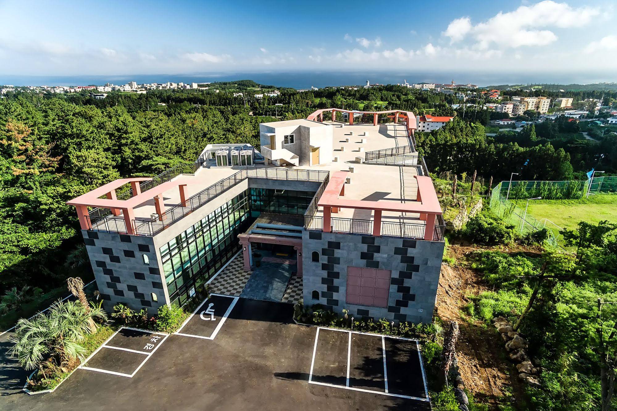 J.View Hotel