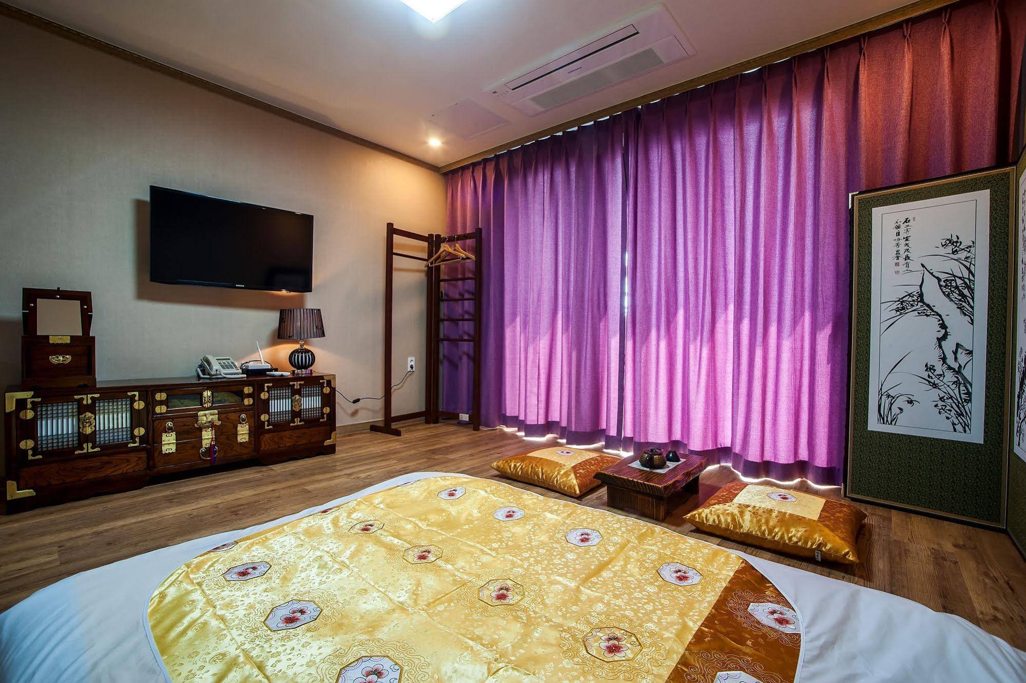 J.View Hotel