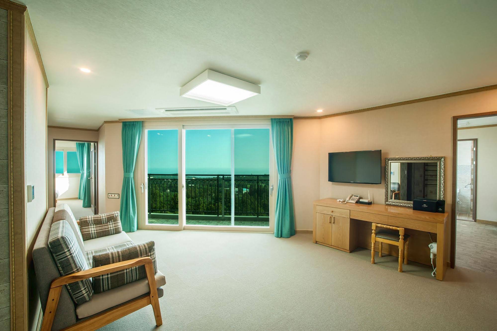 J.View Hotel