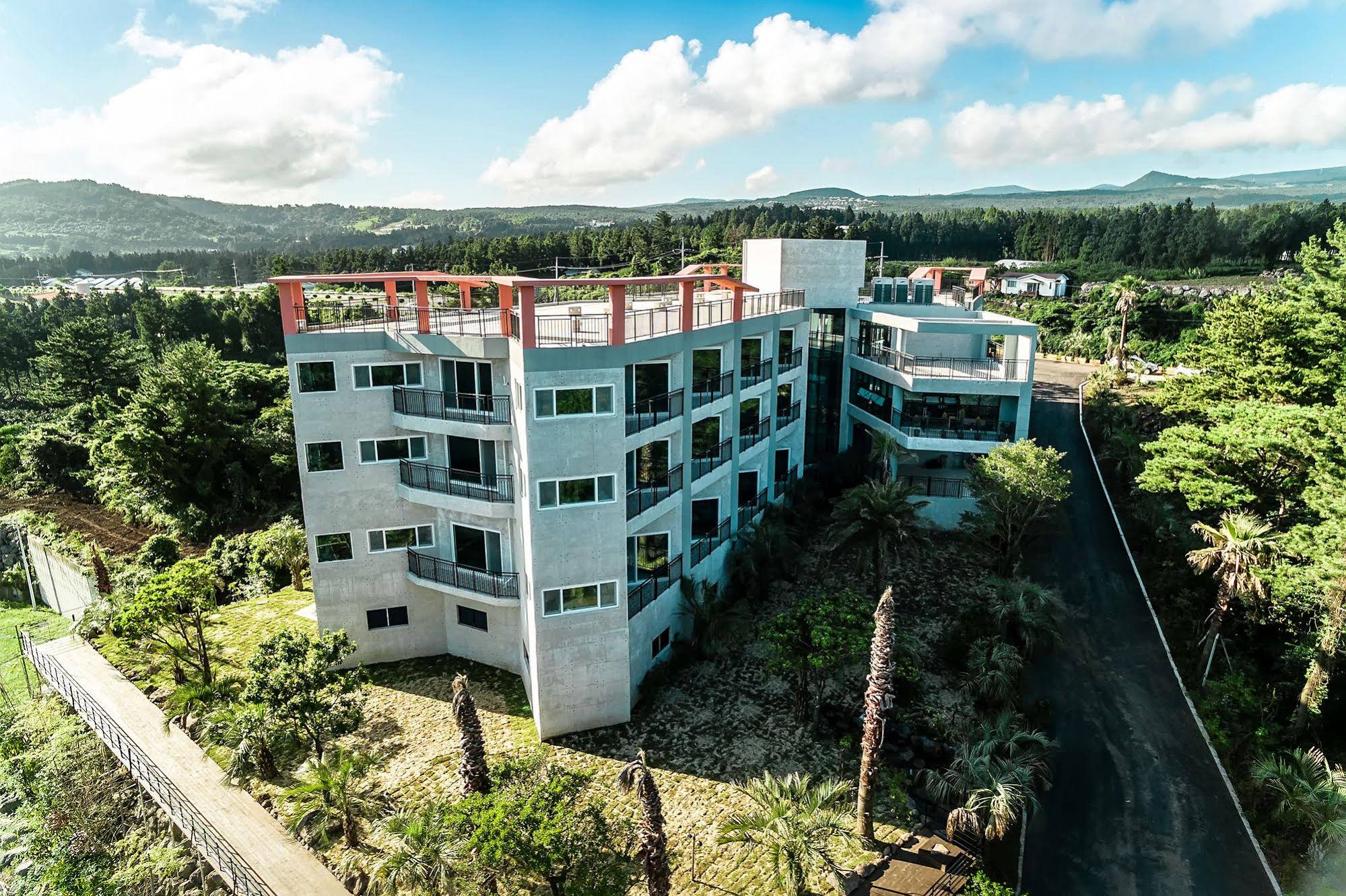 J.View Hotel