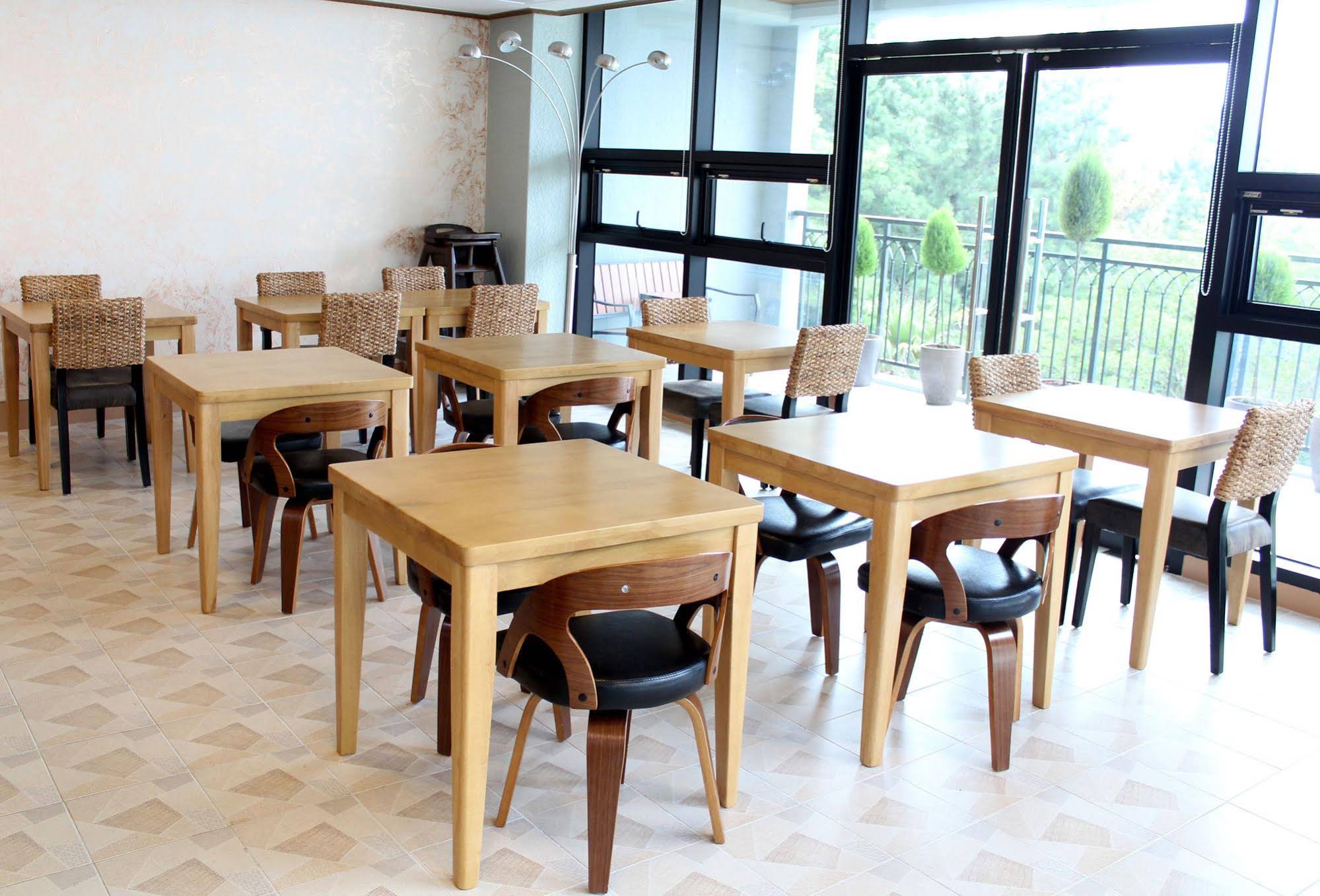 J.View Hotel