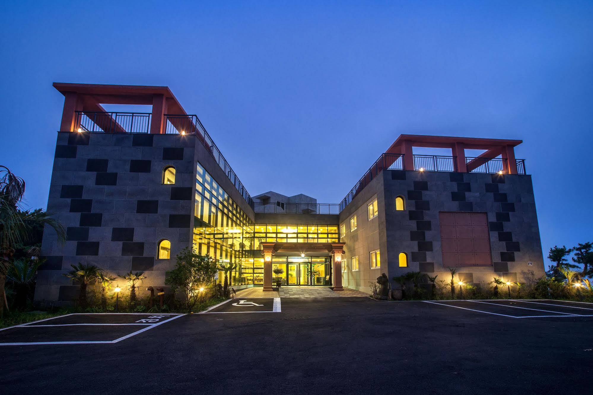 J.View Hotel