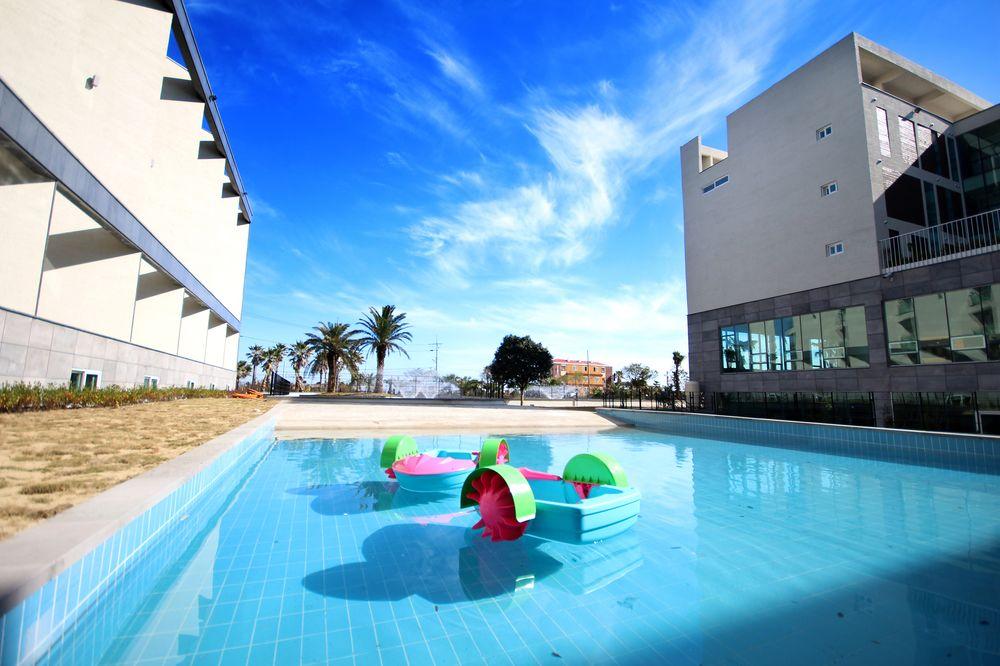 The Four Graces Resort
