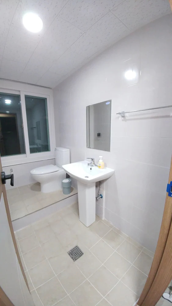 Hause Itaewon Hostel