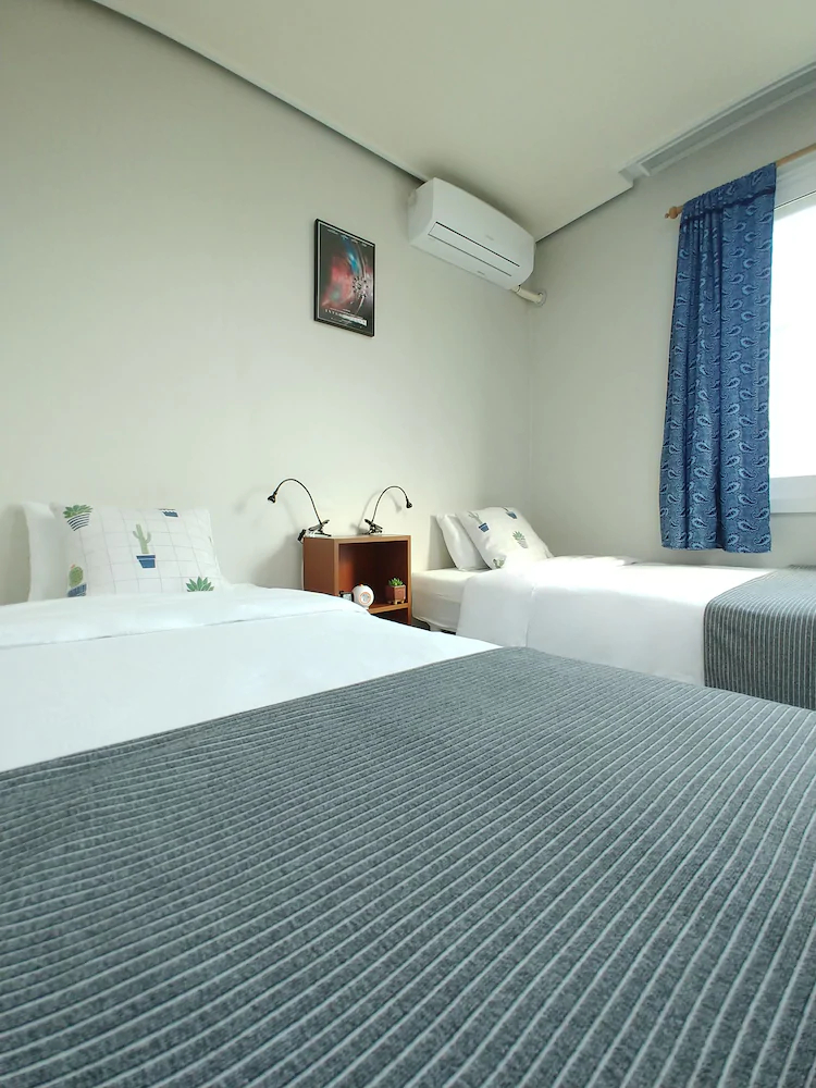 Hause Itaewon Hostel