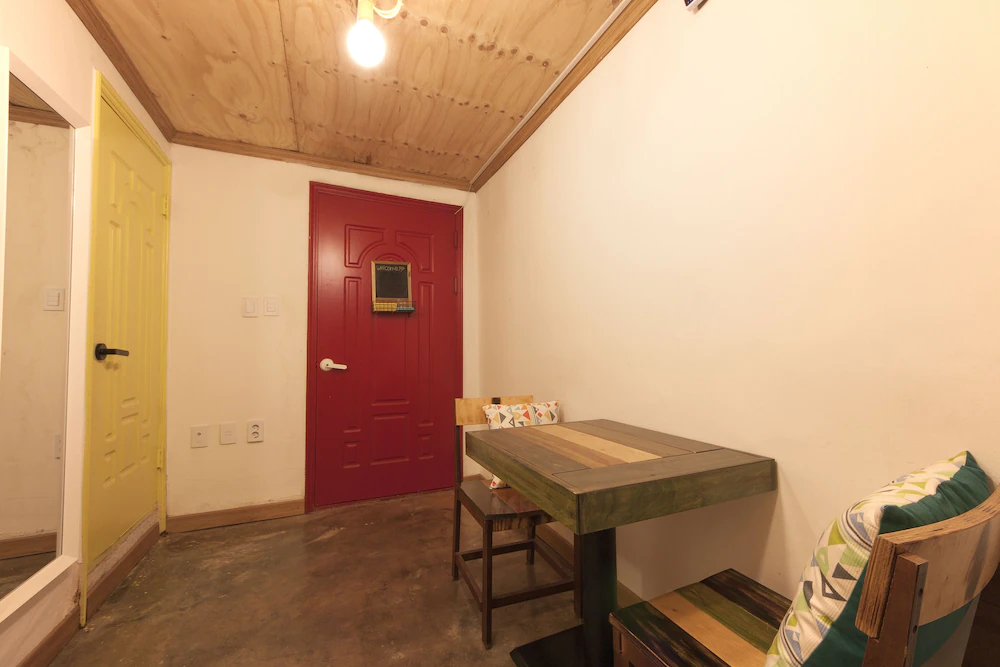 Hongdae Lazy Fox Hostel