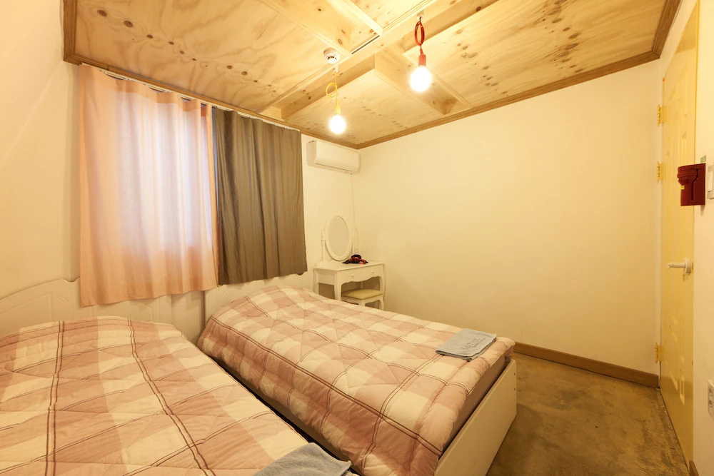 Hongdae Lazy Fox Hostel