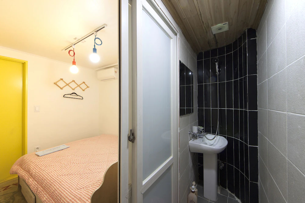 Hongdae Lazy Fox Hostel