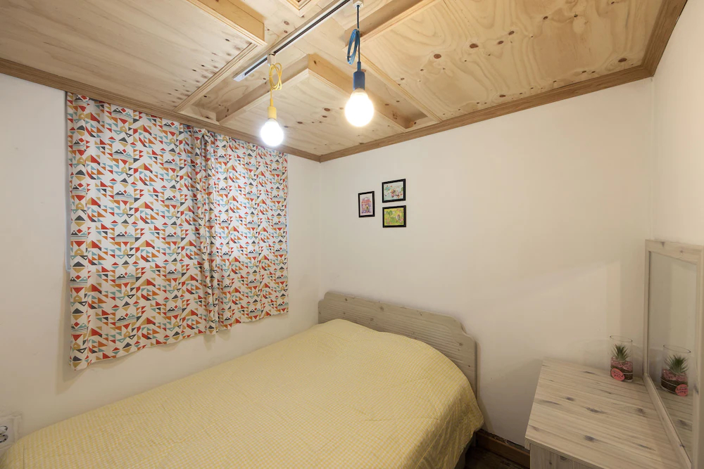 Hongdae Lazy Fox Hostel