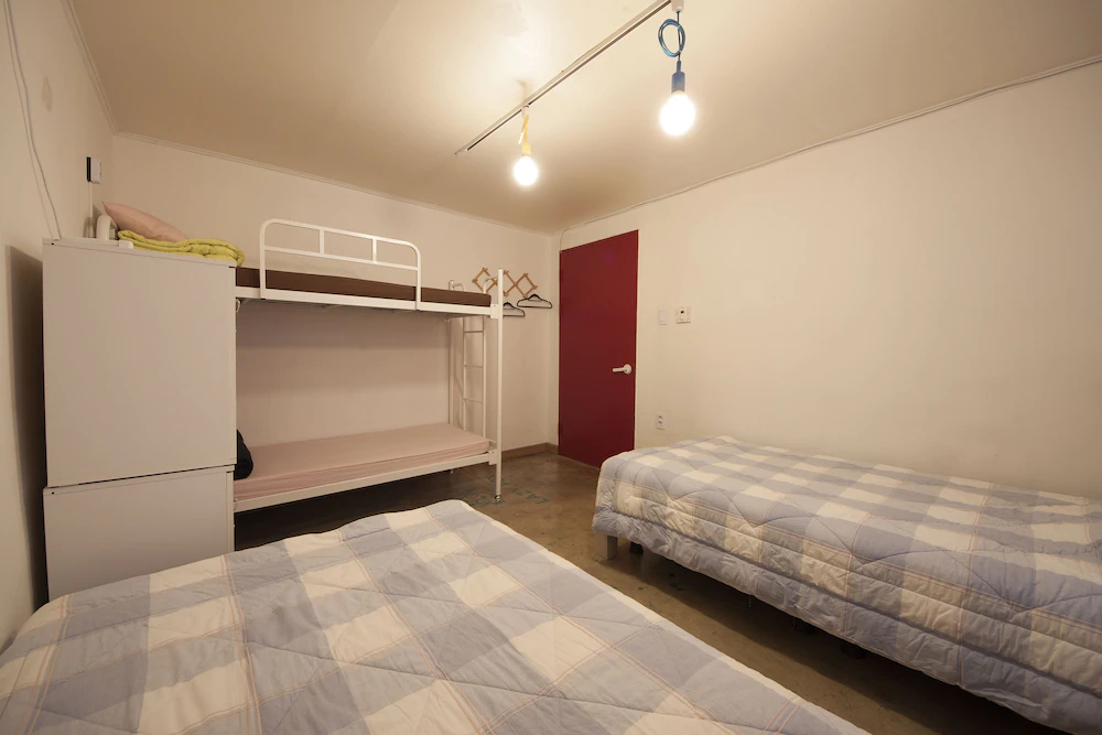 Hongdae Lazy Fox Hostel